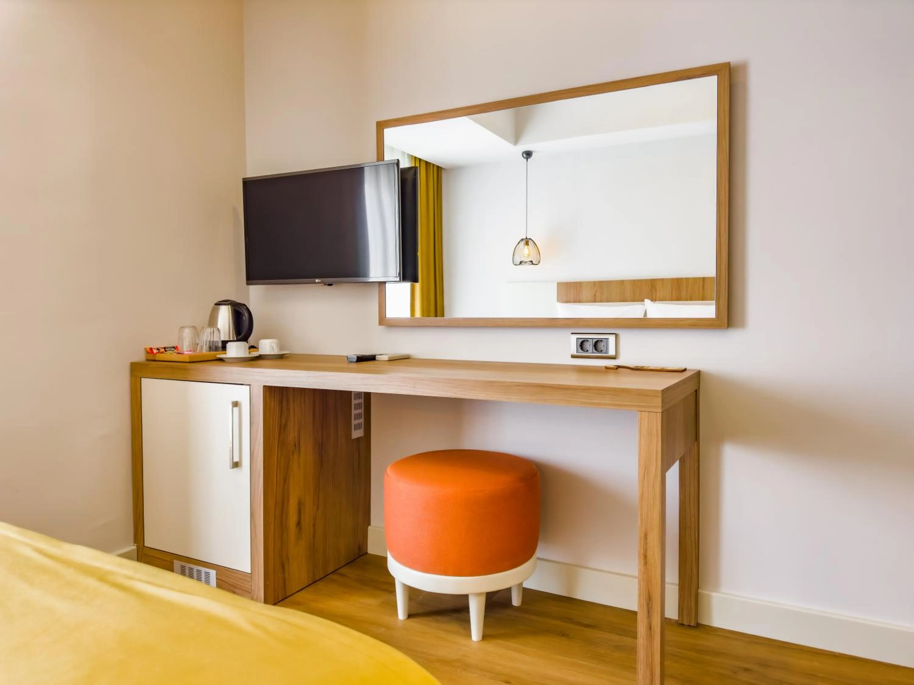 TV and multimedia in Dedeoğlu Port Hotel