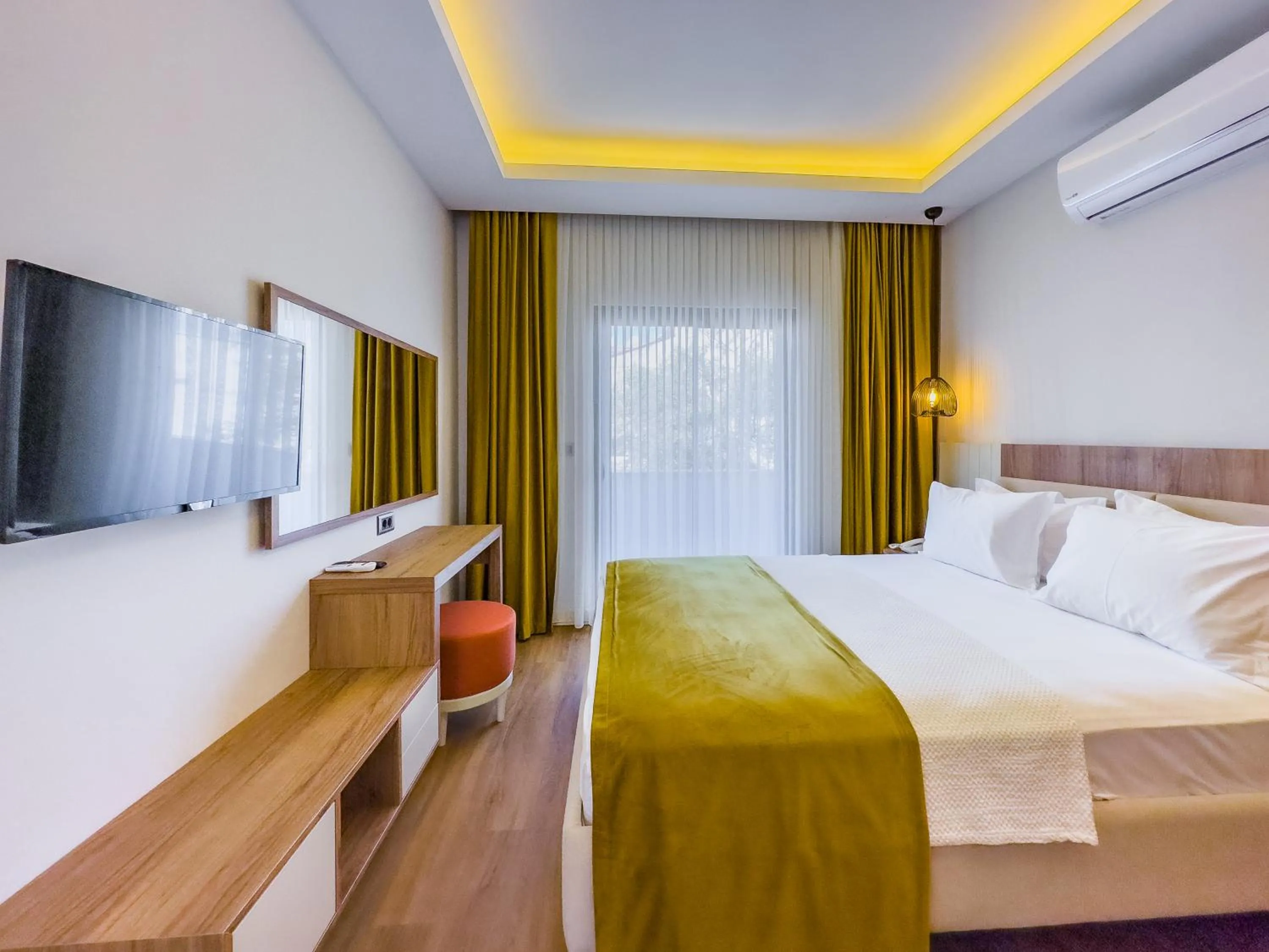 Bed in Dedeoğlu Port Hotel