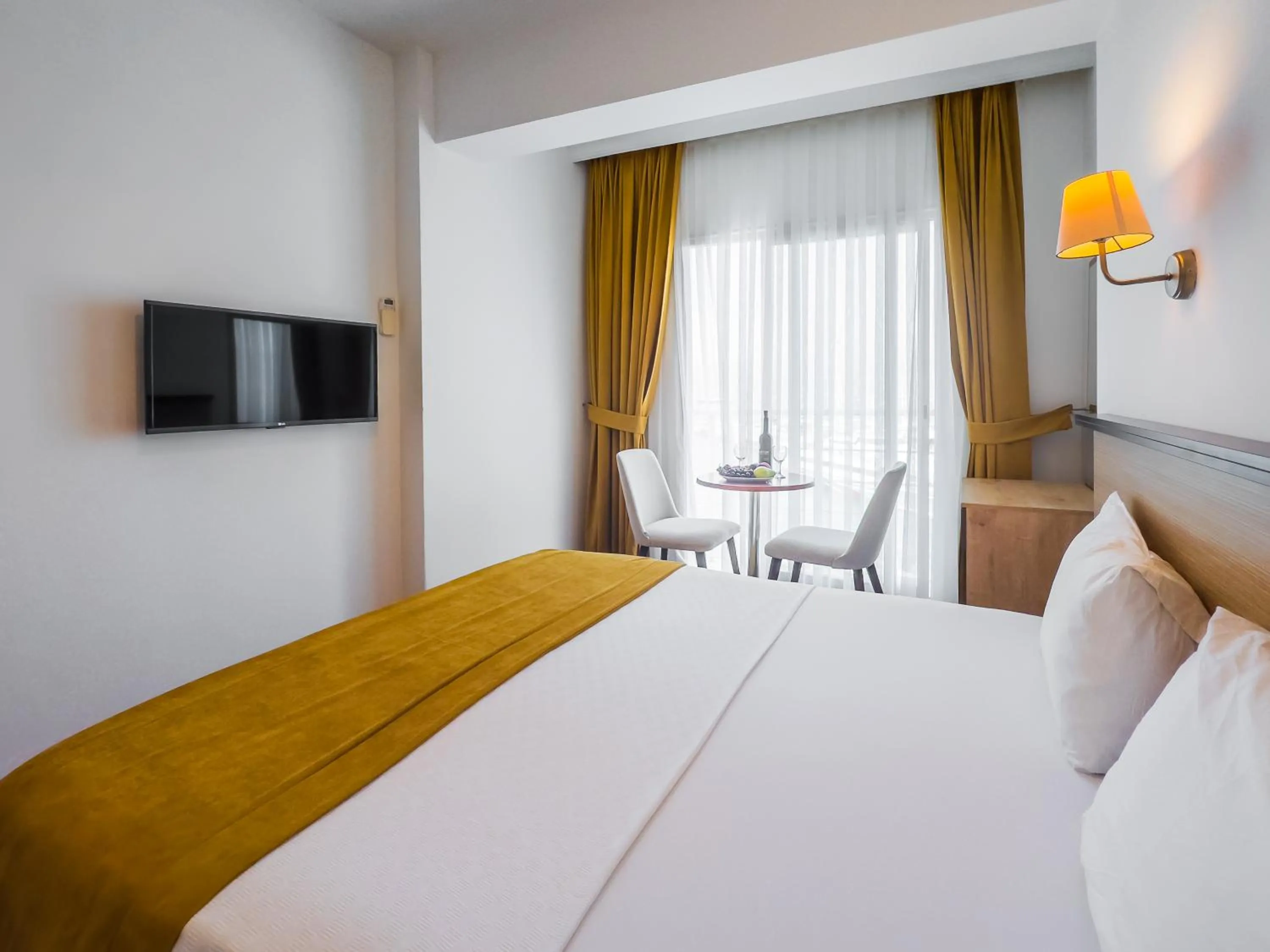 Bed in Dedeoğlu Port Hotel