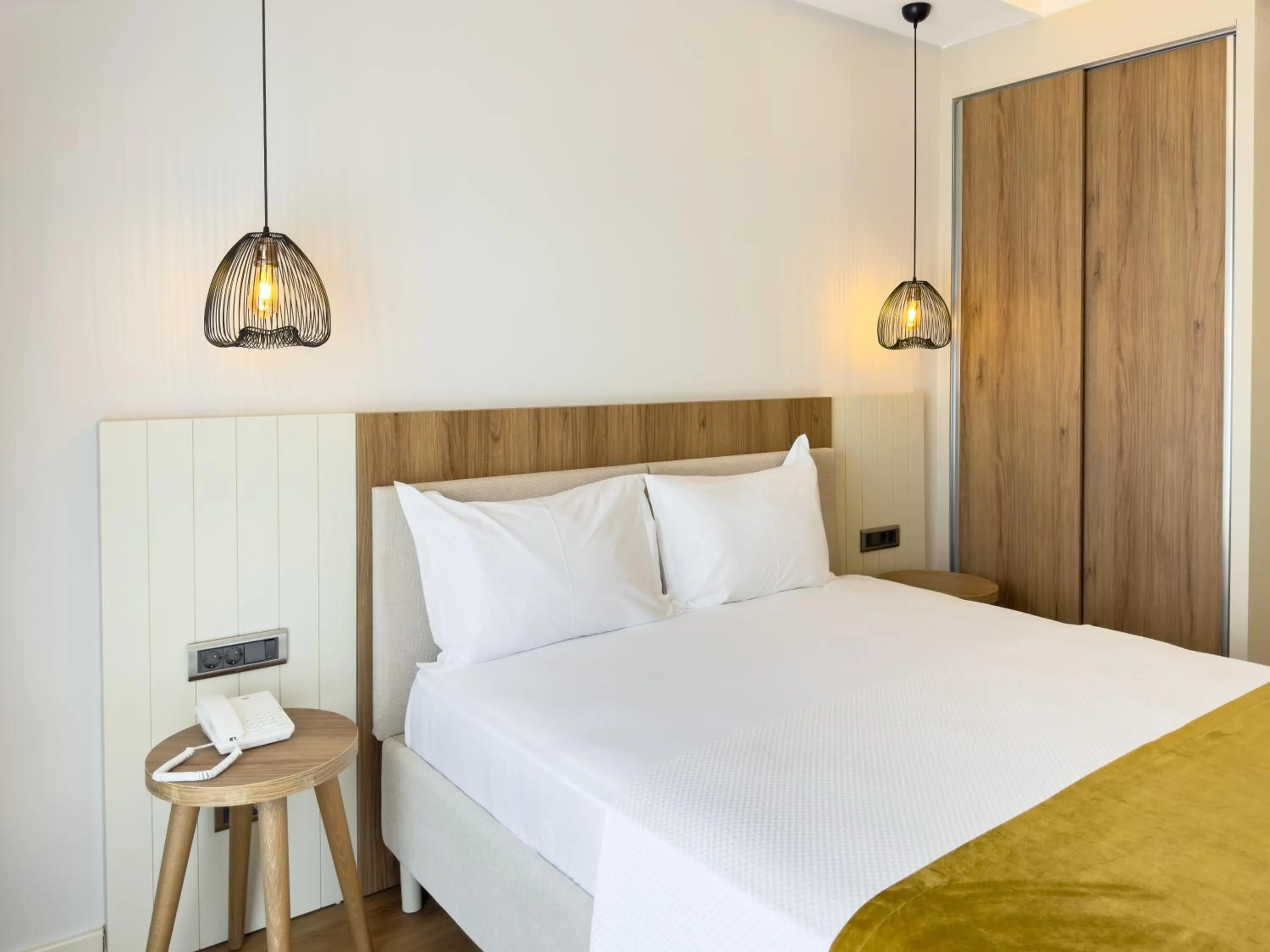 Bed in Dedeoğlu Port Hotel