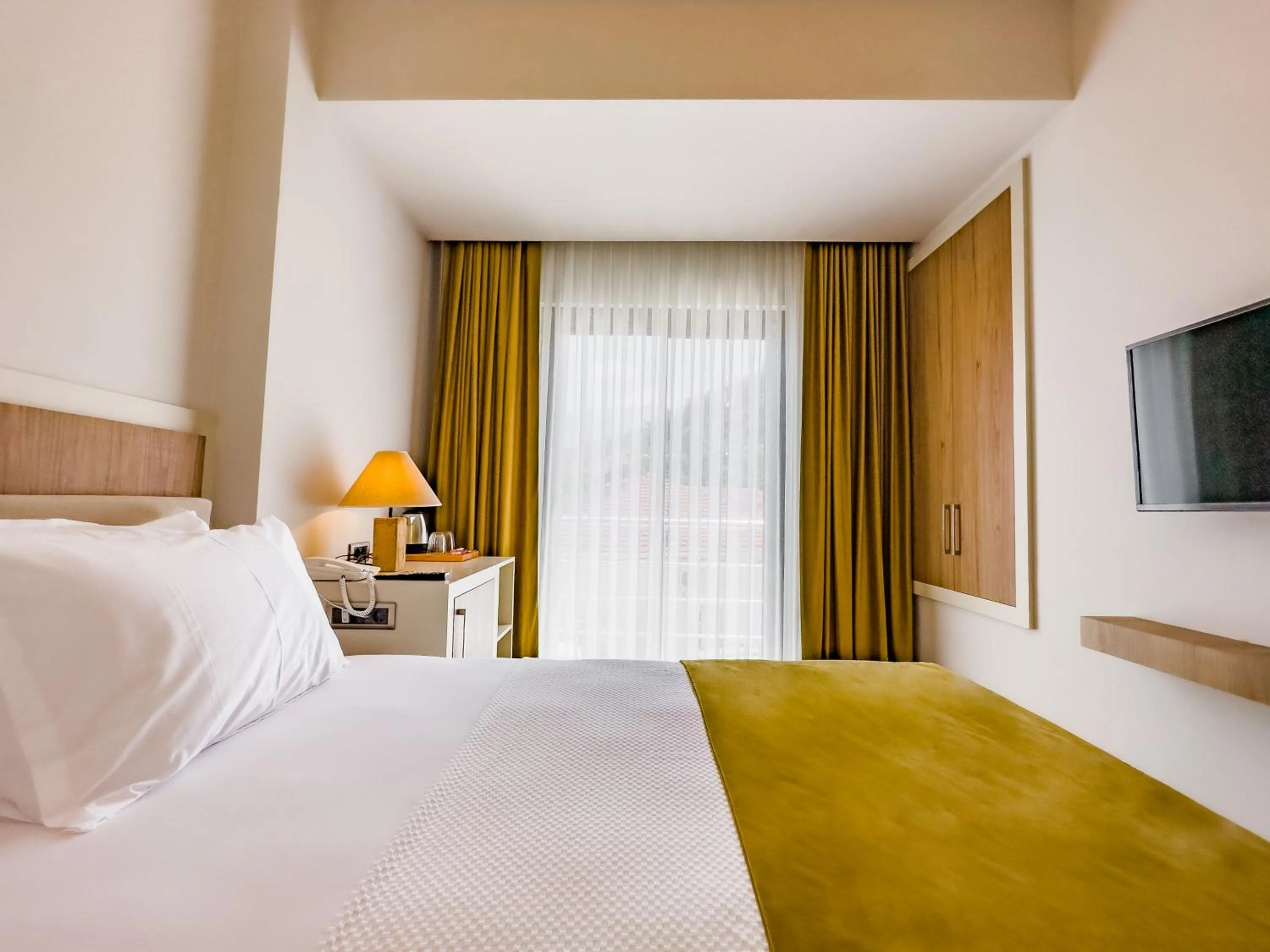 Bed in Dedeoğlu Port Hotel