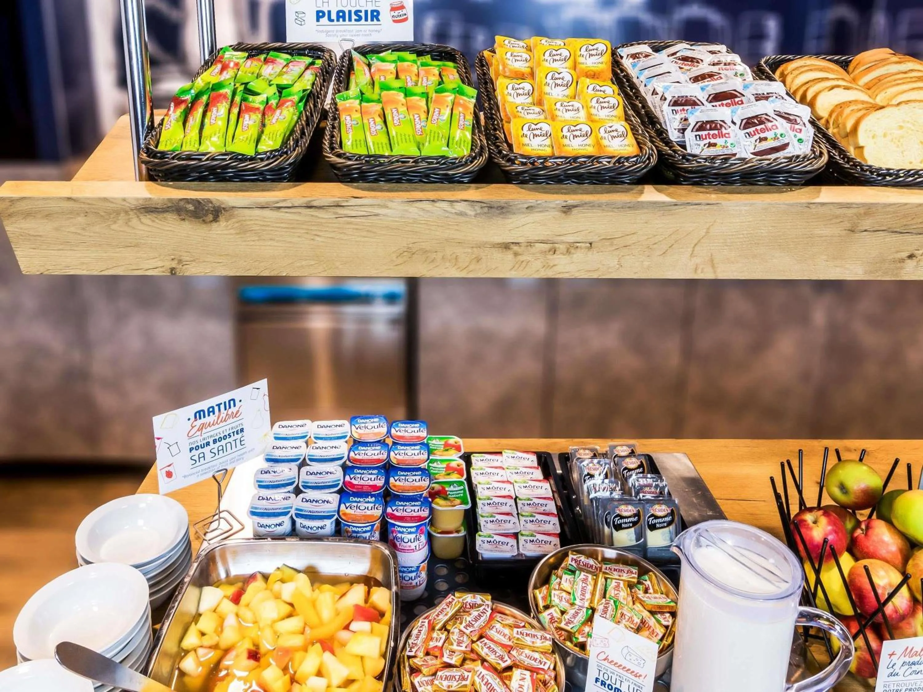 Breakfast in ibis budget Fontainebleau Avon