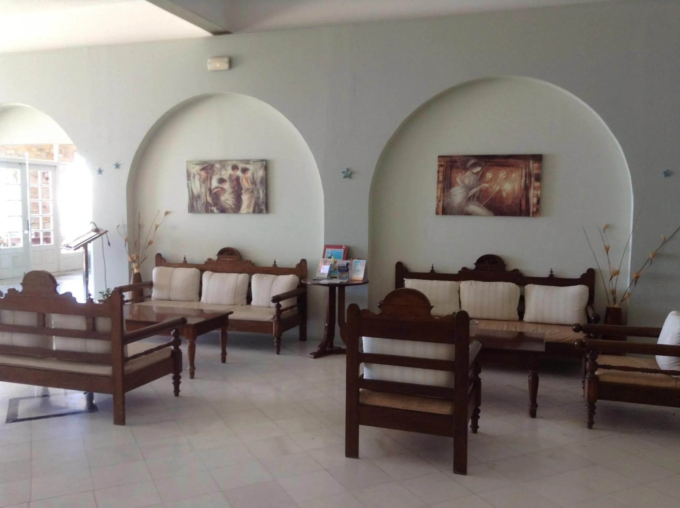 Lounge or bar in Pandrossos Hotel - Paros