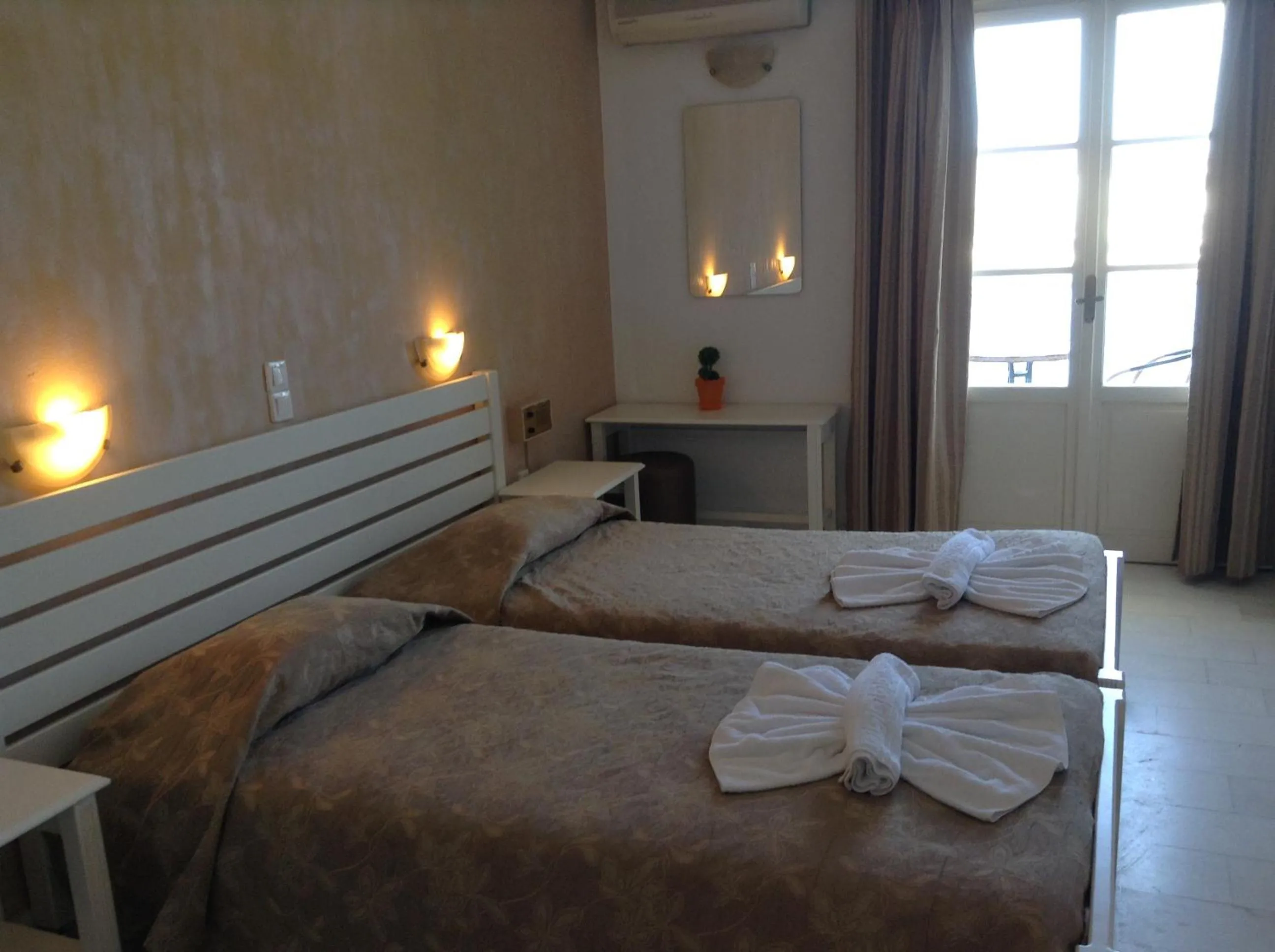 Photo of the whole room in Pandrossos Hotel - Paros