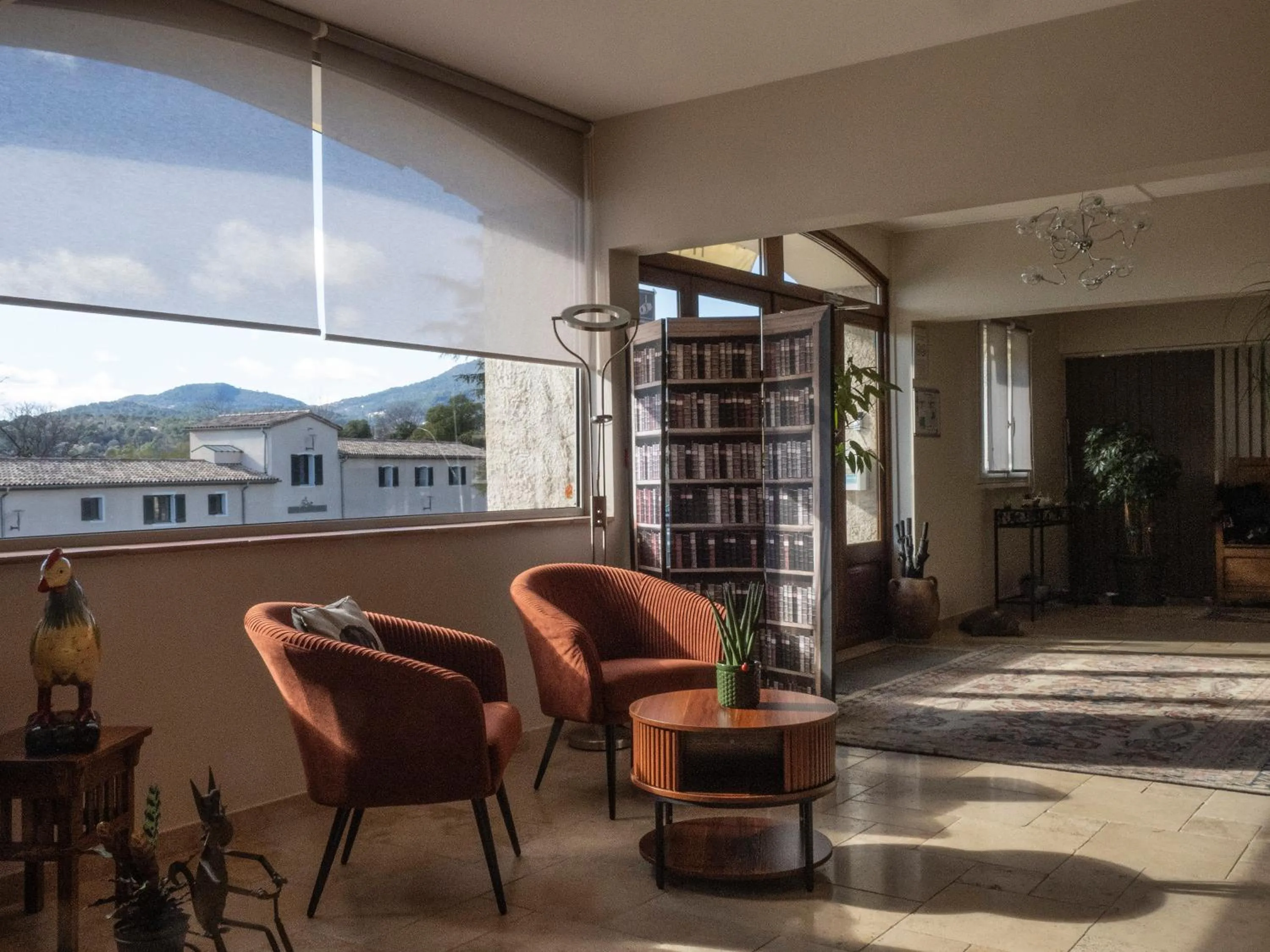 Seating area in Hotel Les Oliviers