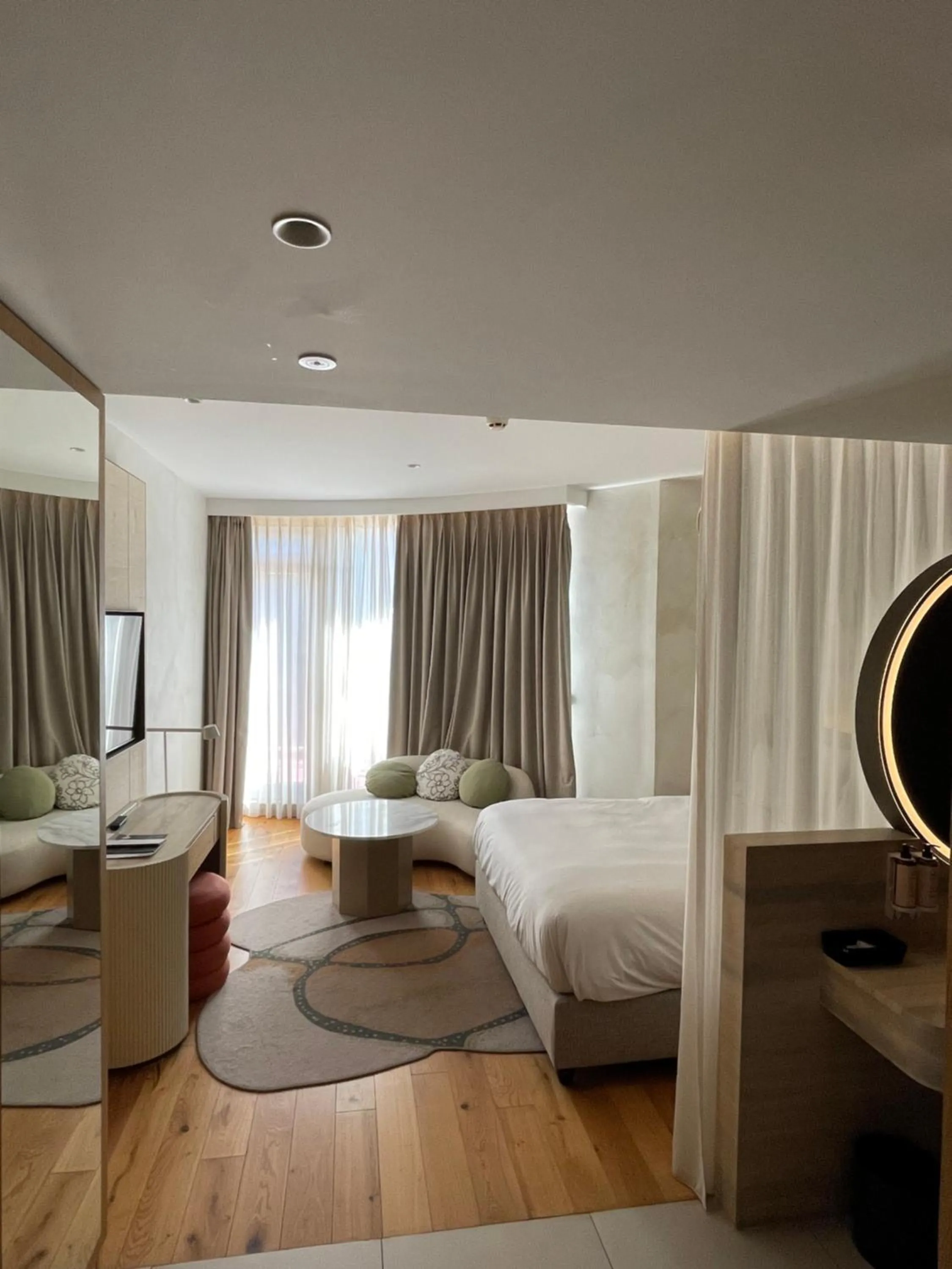 Bedroom, Bed in Maison Sofia - MGallery