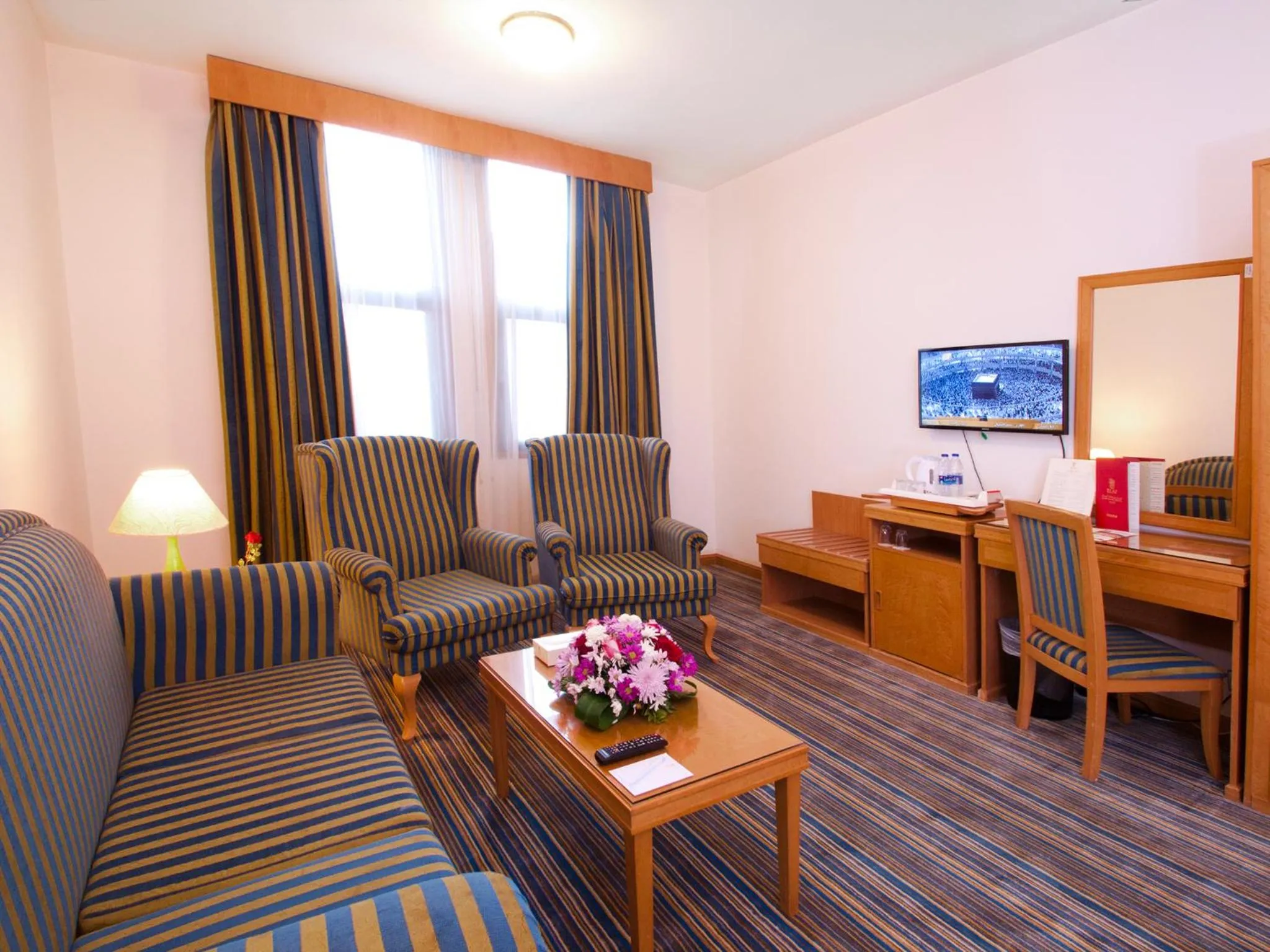 Seating area in Elaf Ajyad Hotel Makkah