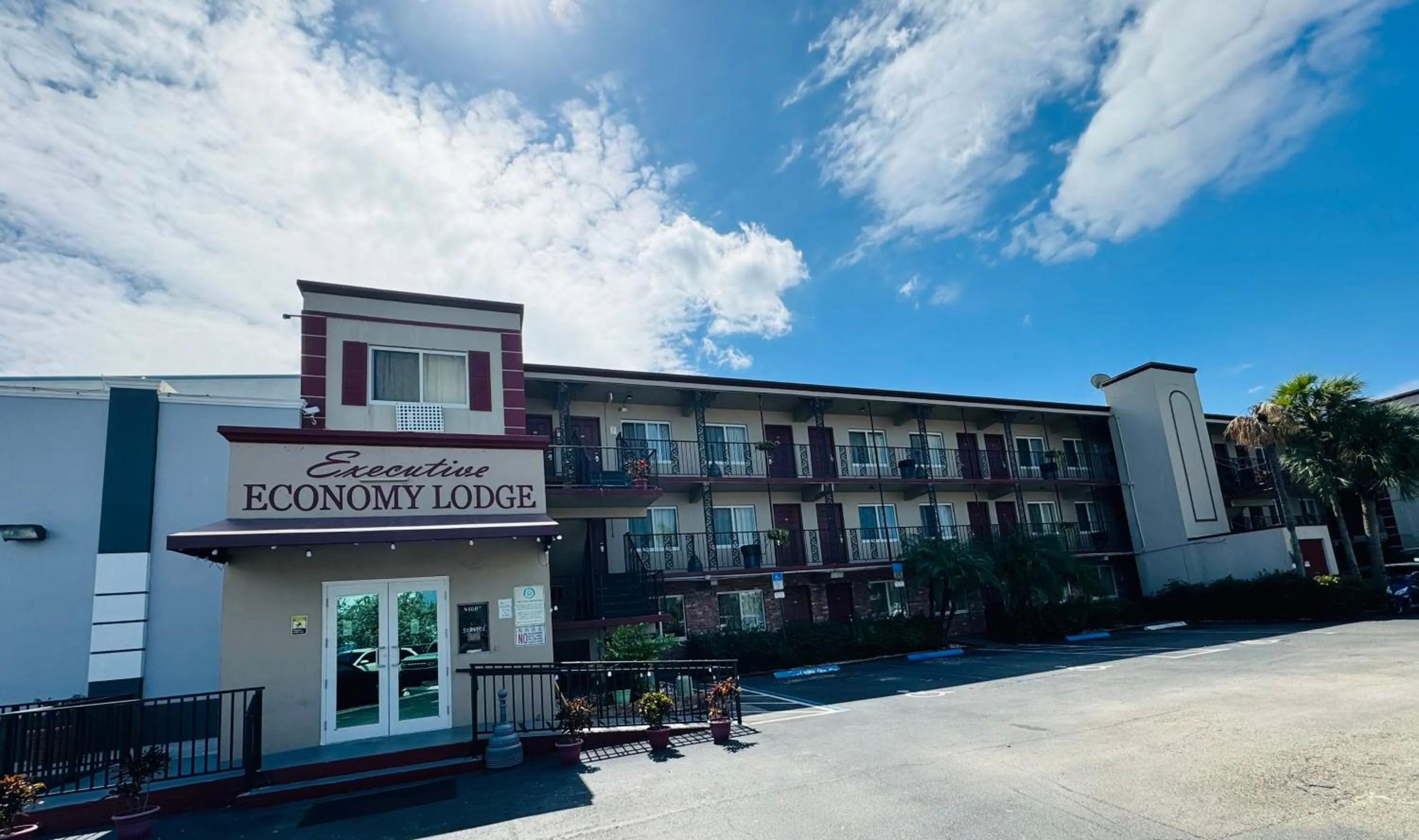 Property building in Executive Economy Lodge