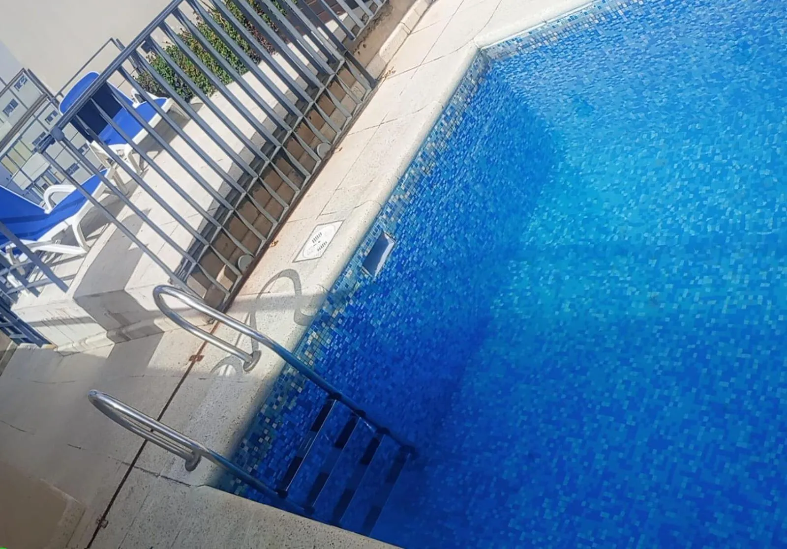 Swimming pool in Hotel Nontue Abasto Buenos Aires