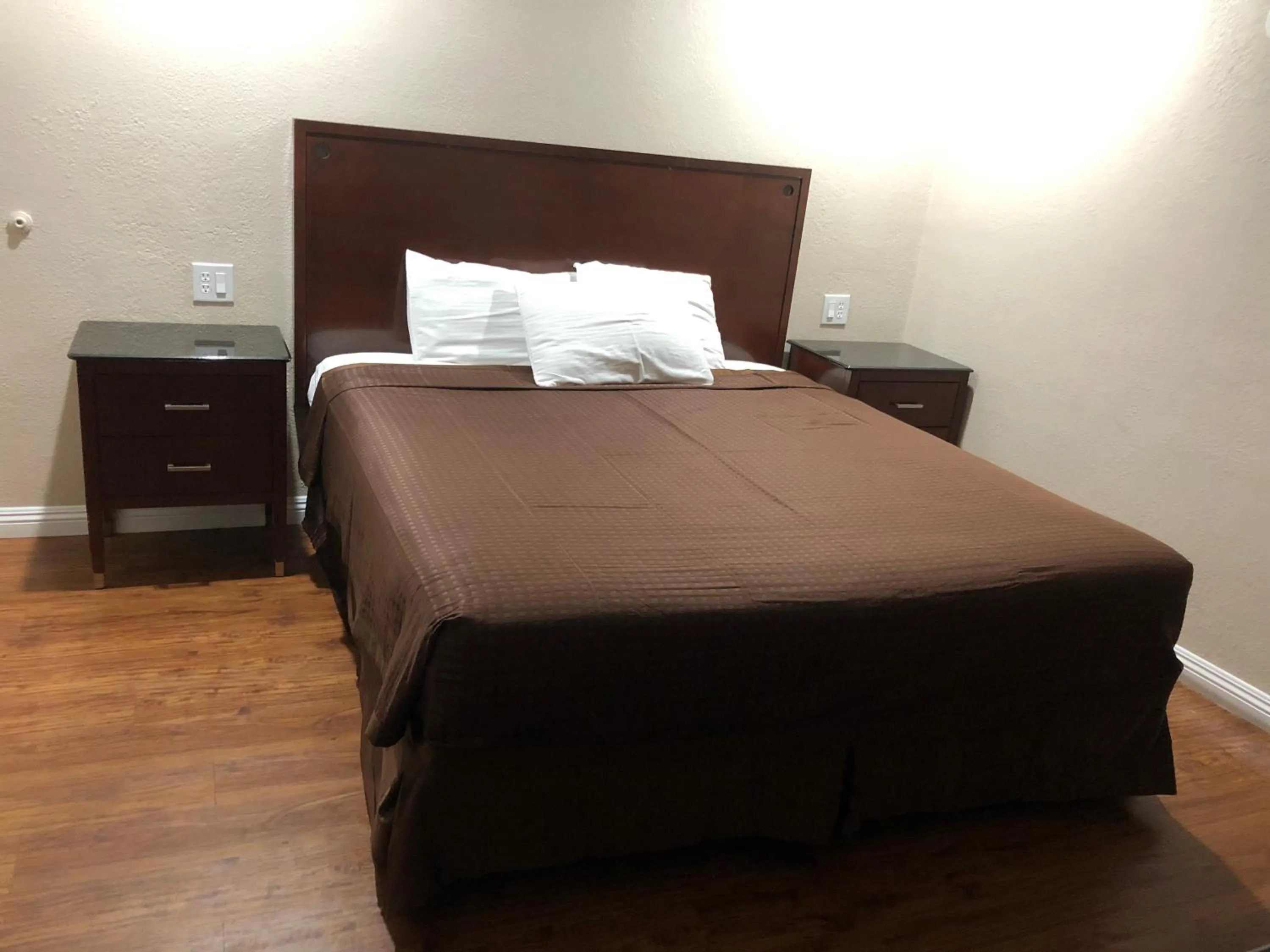 Bed in American Inn