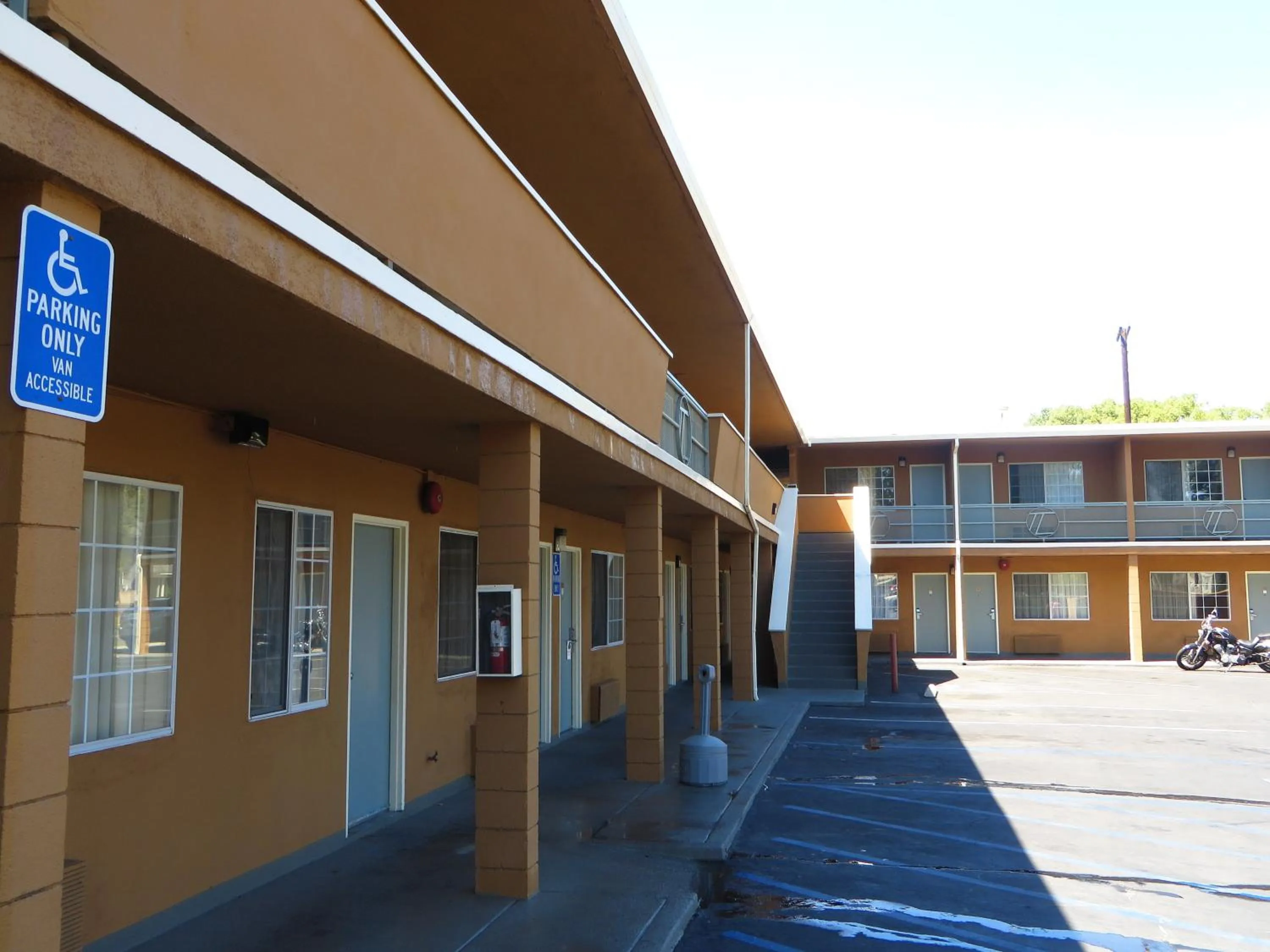 Property building in American Inn