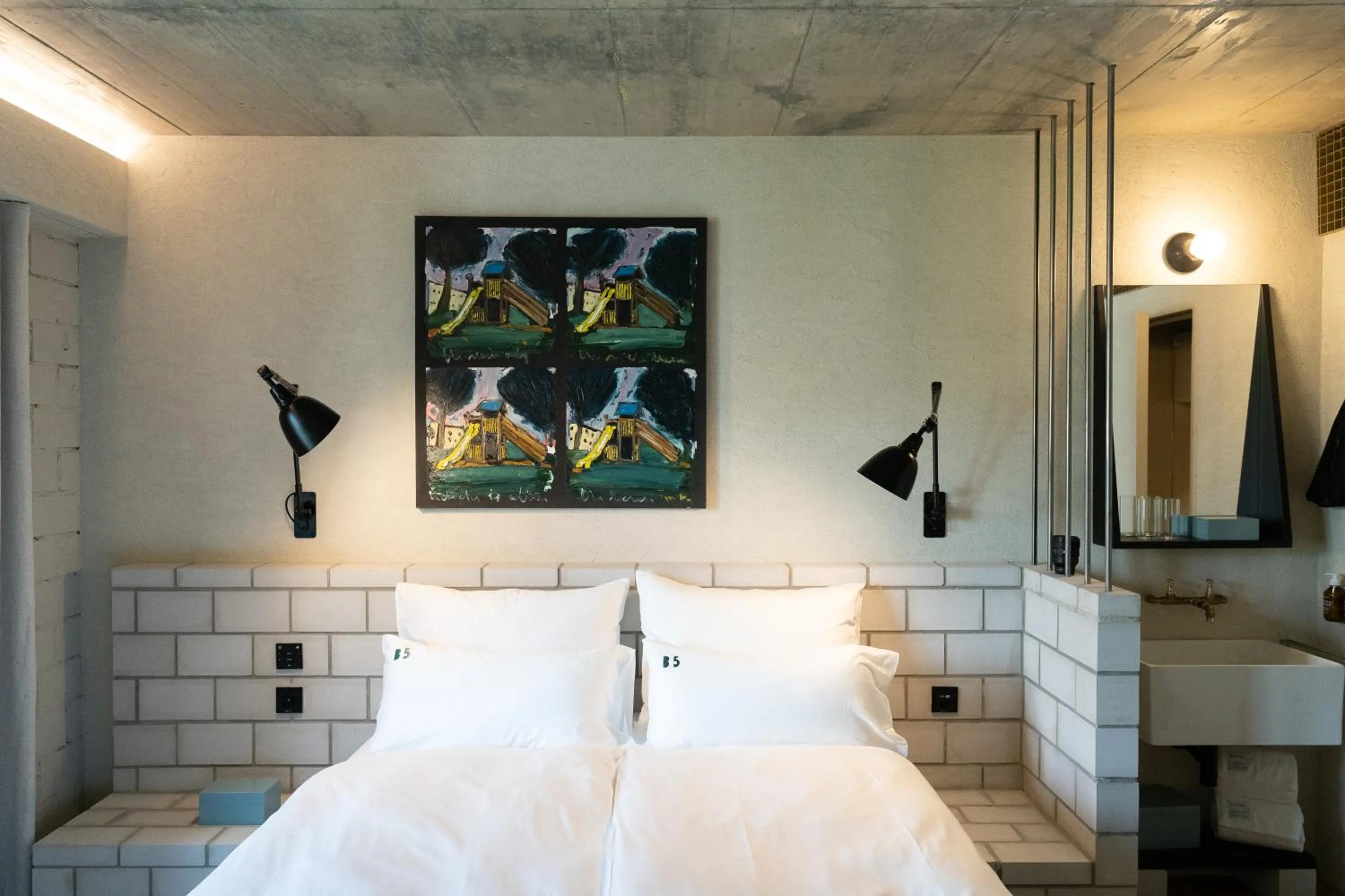 Bed in B5 Boutique & Design Hotel - Digital Check in - Adults Only