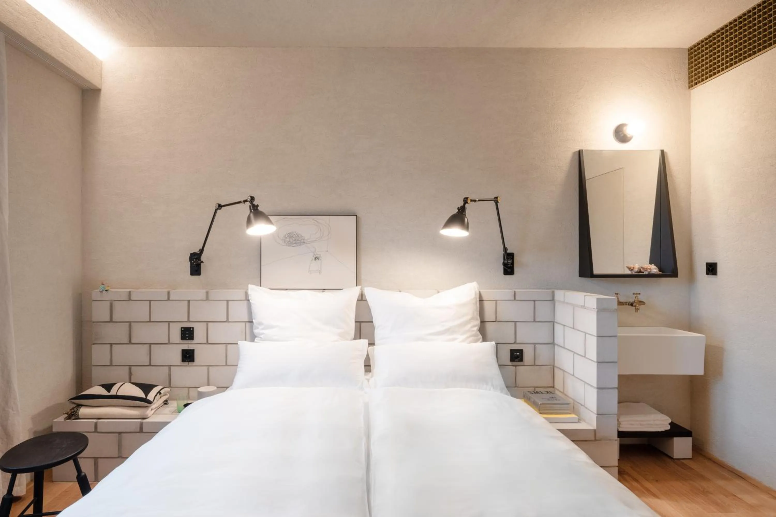 Bed in B5 Boutique & Design Hotel - Digital Check in - Adults Only