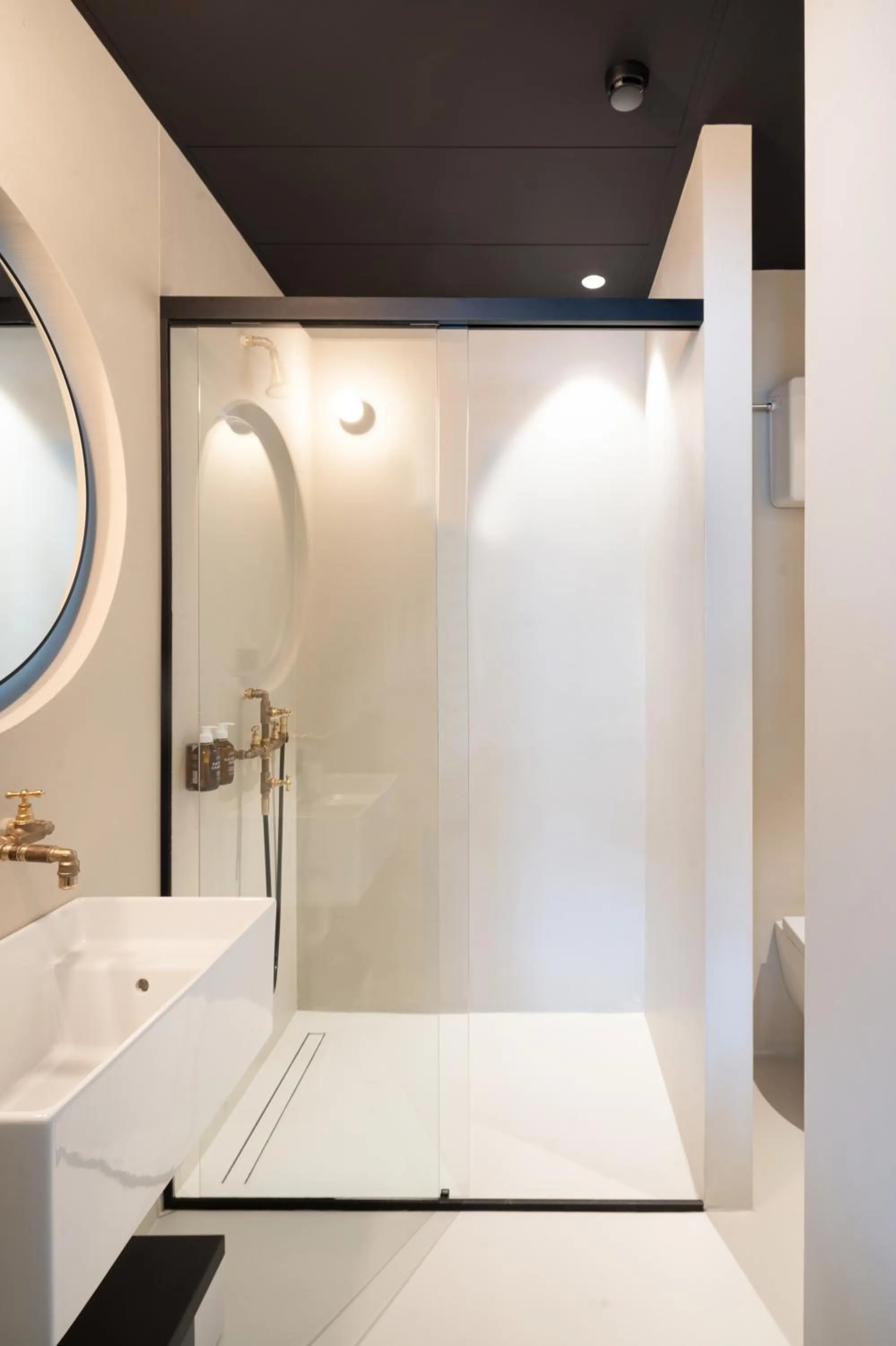 Shower in B5 Boutique & Design Hotel - Digital Check in - Adults Only