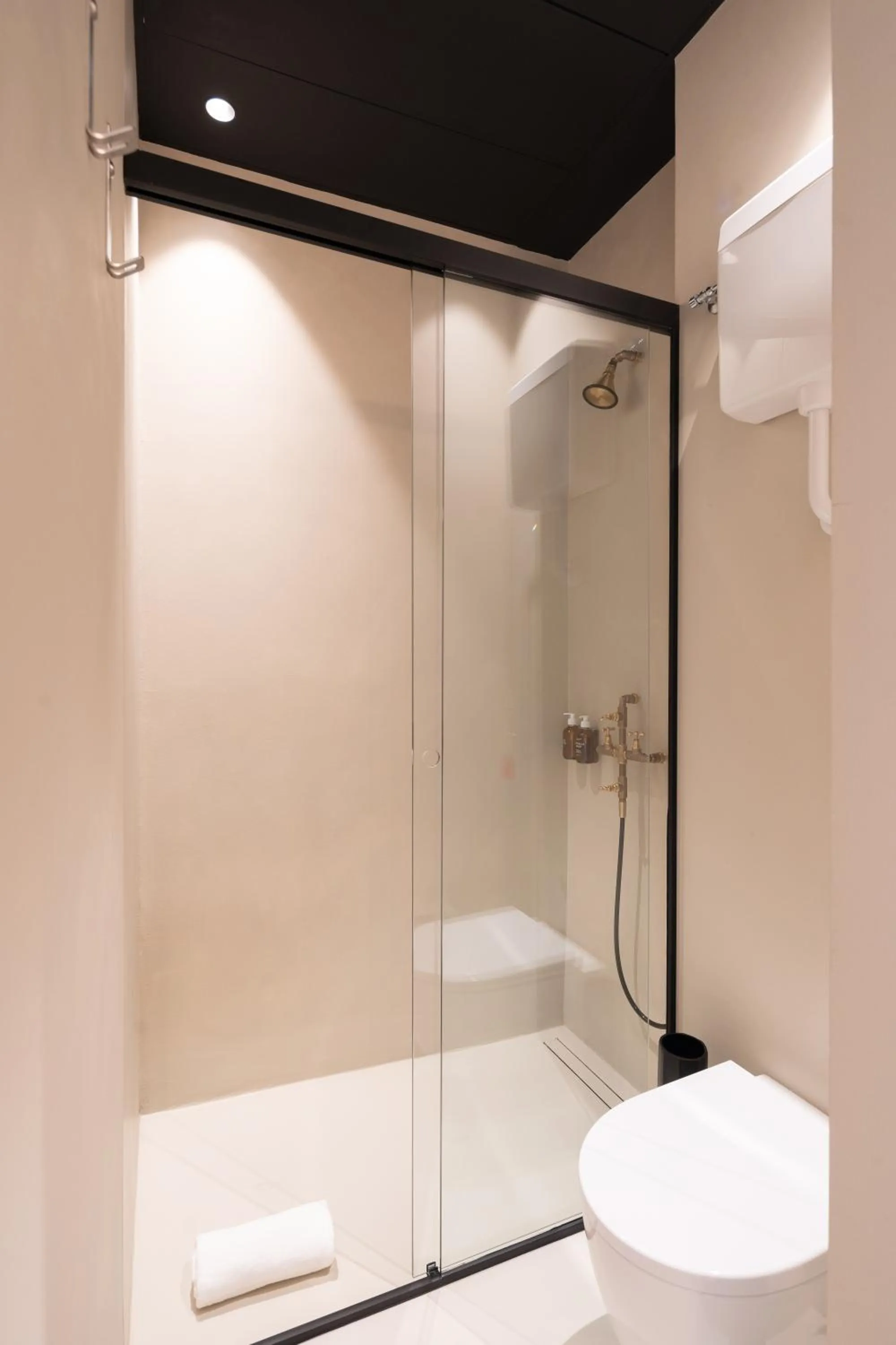 Shower in B5 Boutique & Design Hotel - Digital Check in - Adults Only