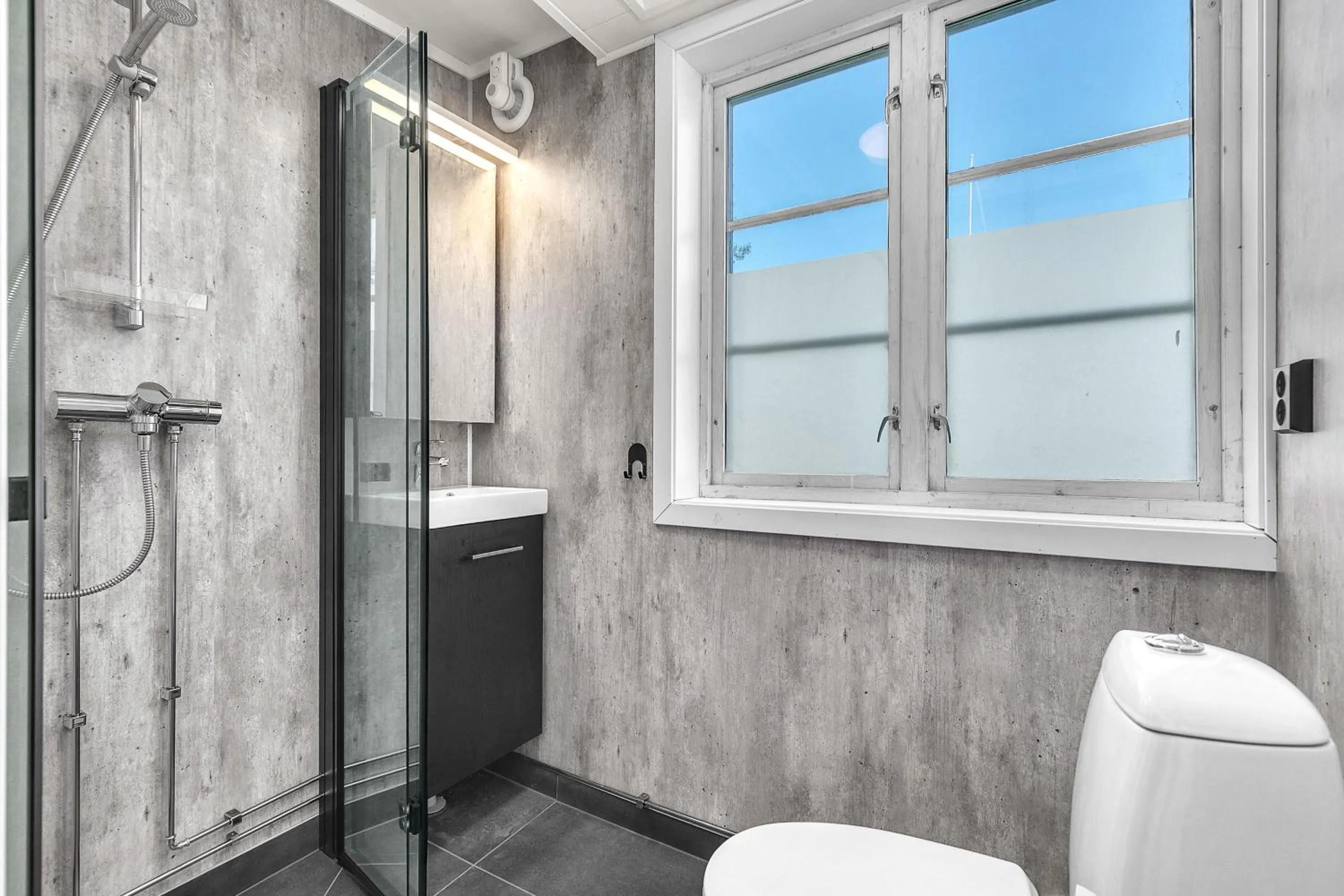 Bathroom in Sandtorgholmen Hotel - Best Western Signature Collection