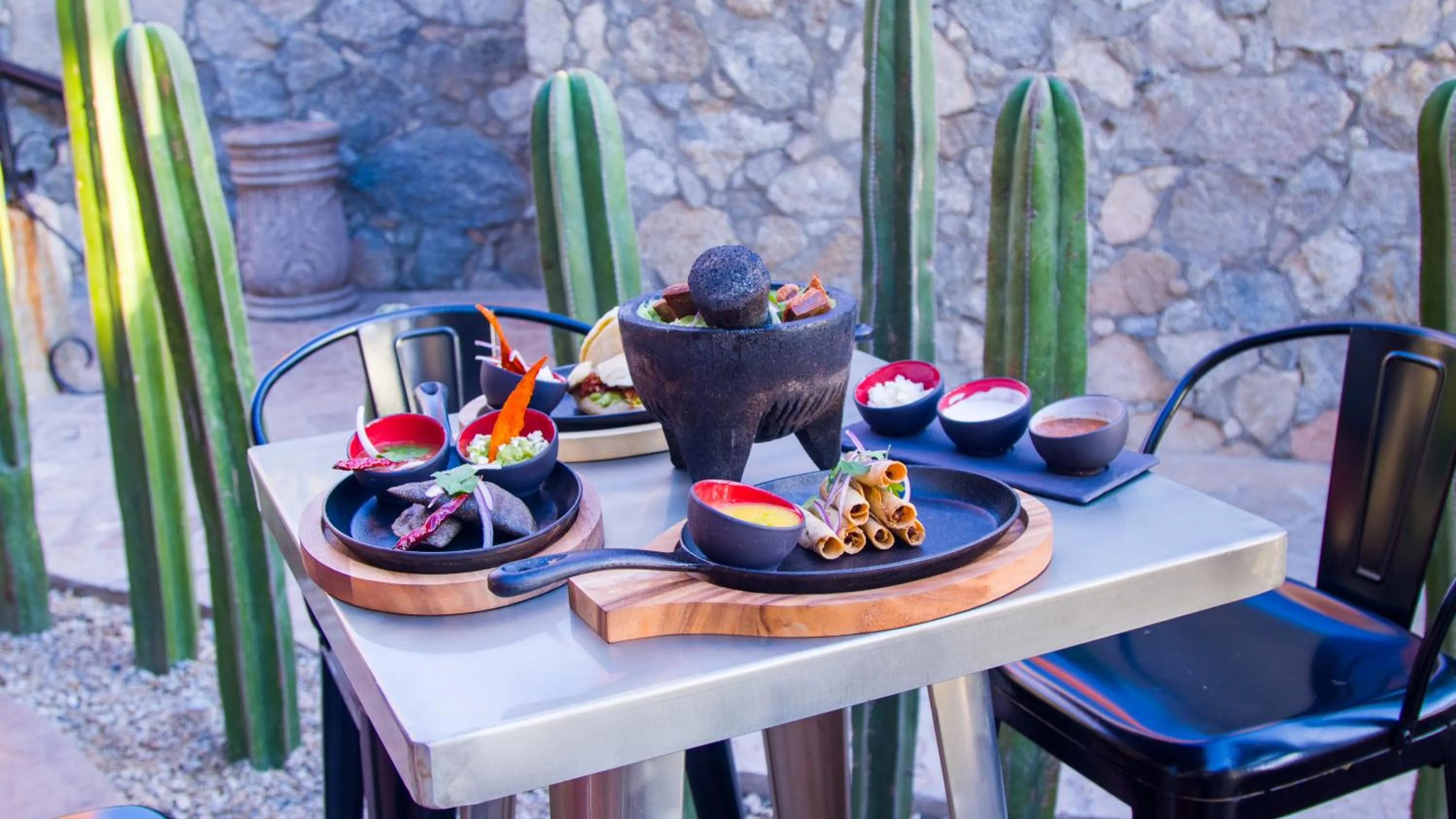 Restaurant/places to eat in El Encanto All Inclusive Resort