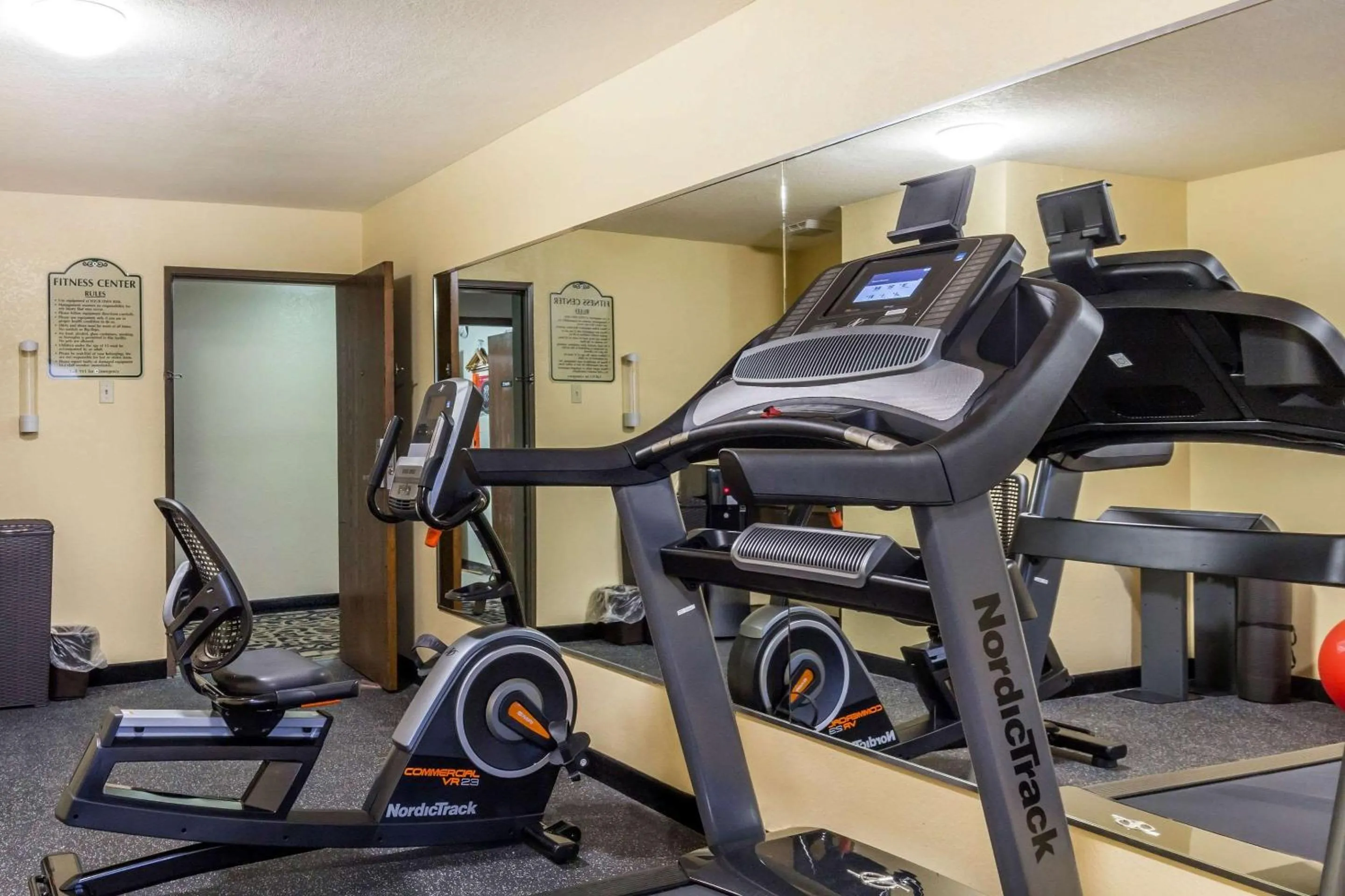 Fitness centre/facilities in Quality Inn Lamar