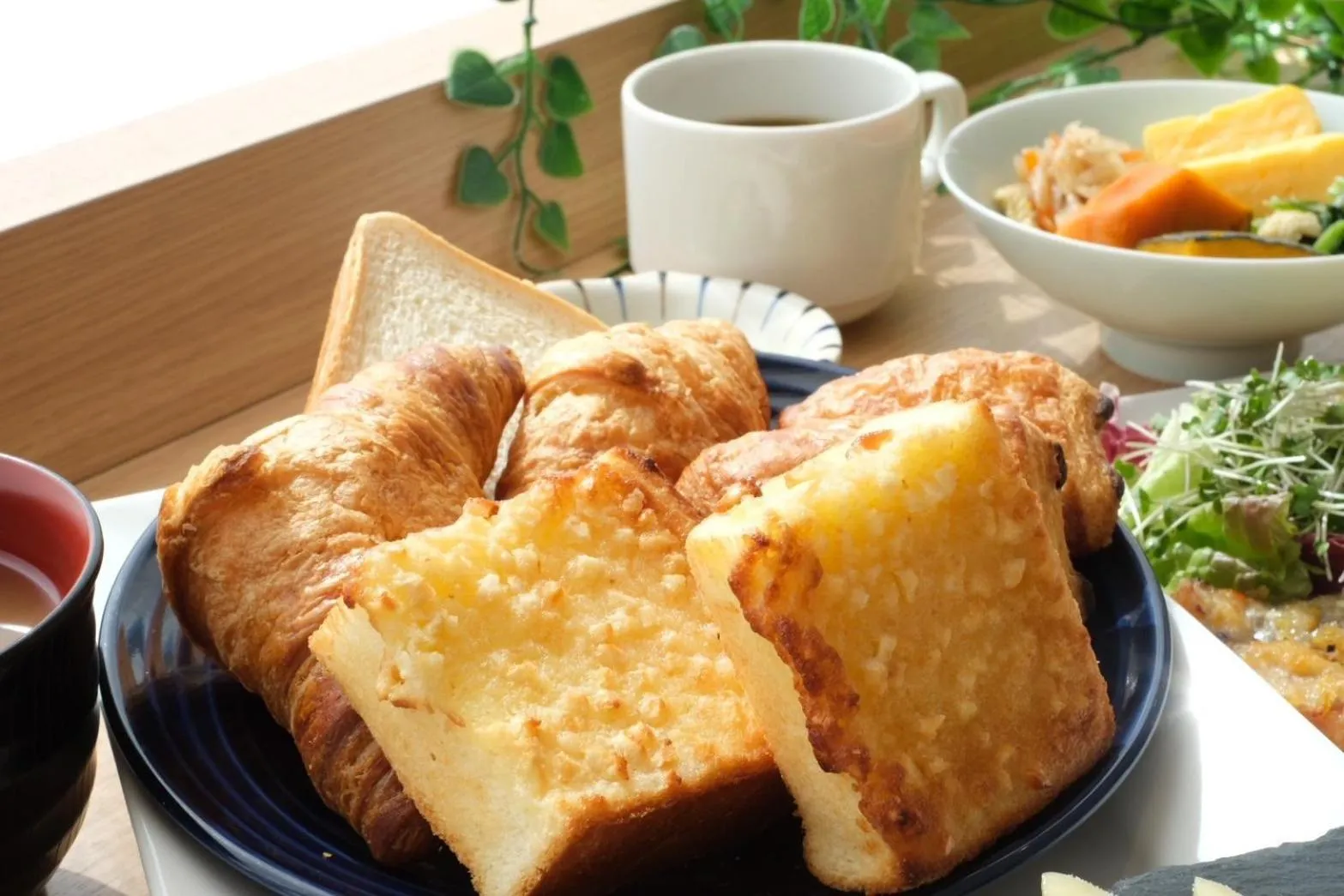 Restaurant/places to eat in Richmond Hotel Himeji