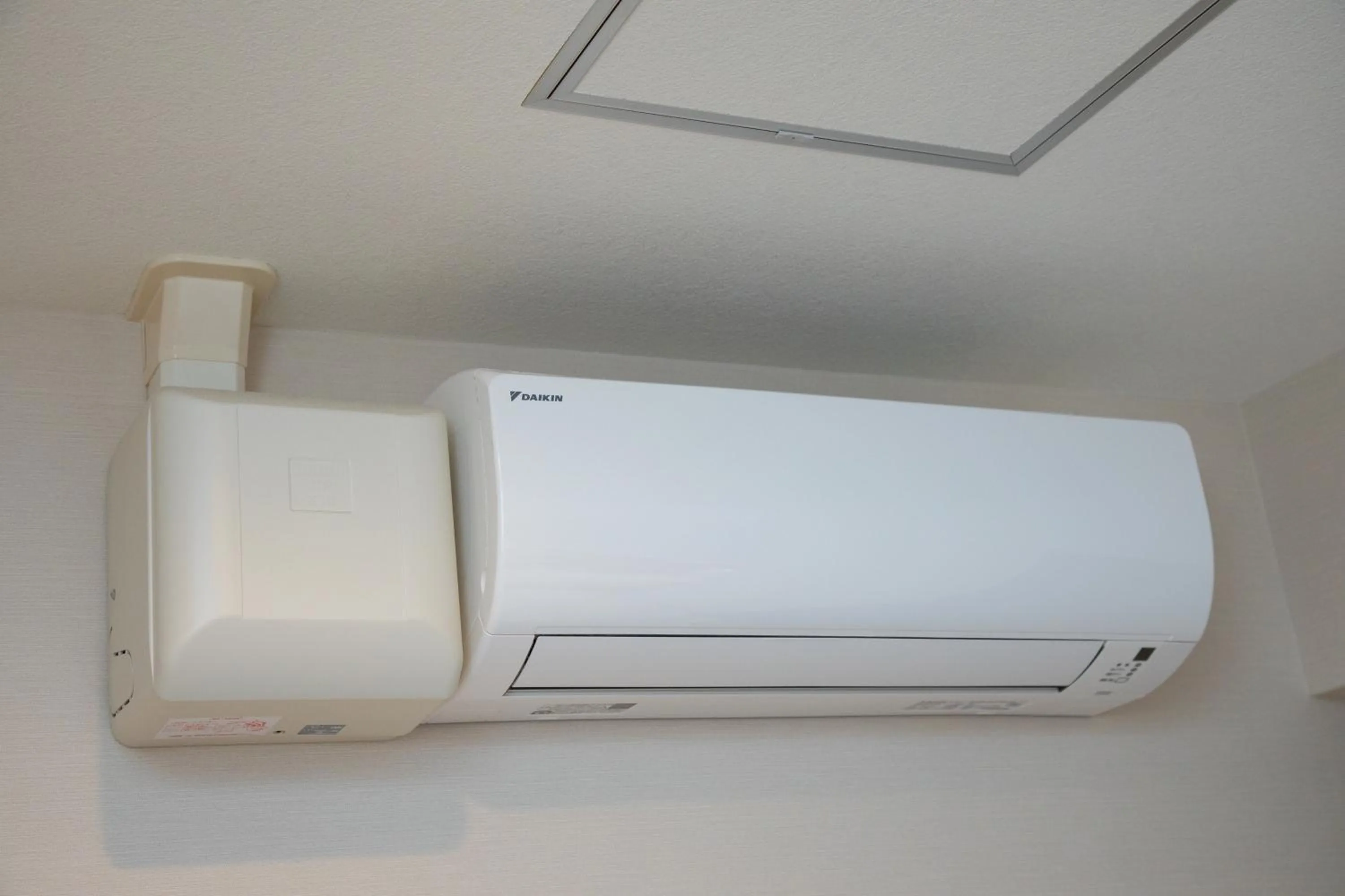 air conditioner in Hotel Axiainn Osaka-Uehonmachi