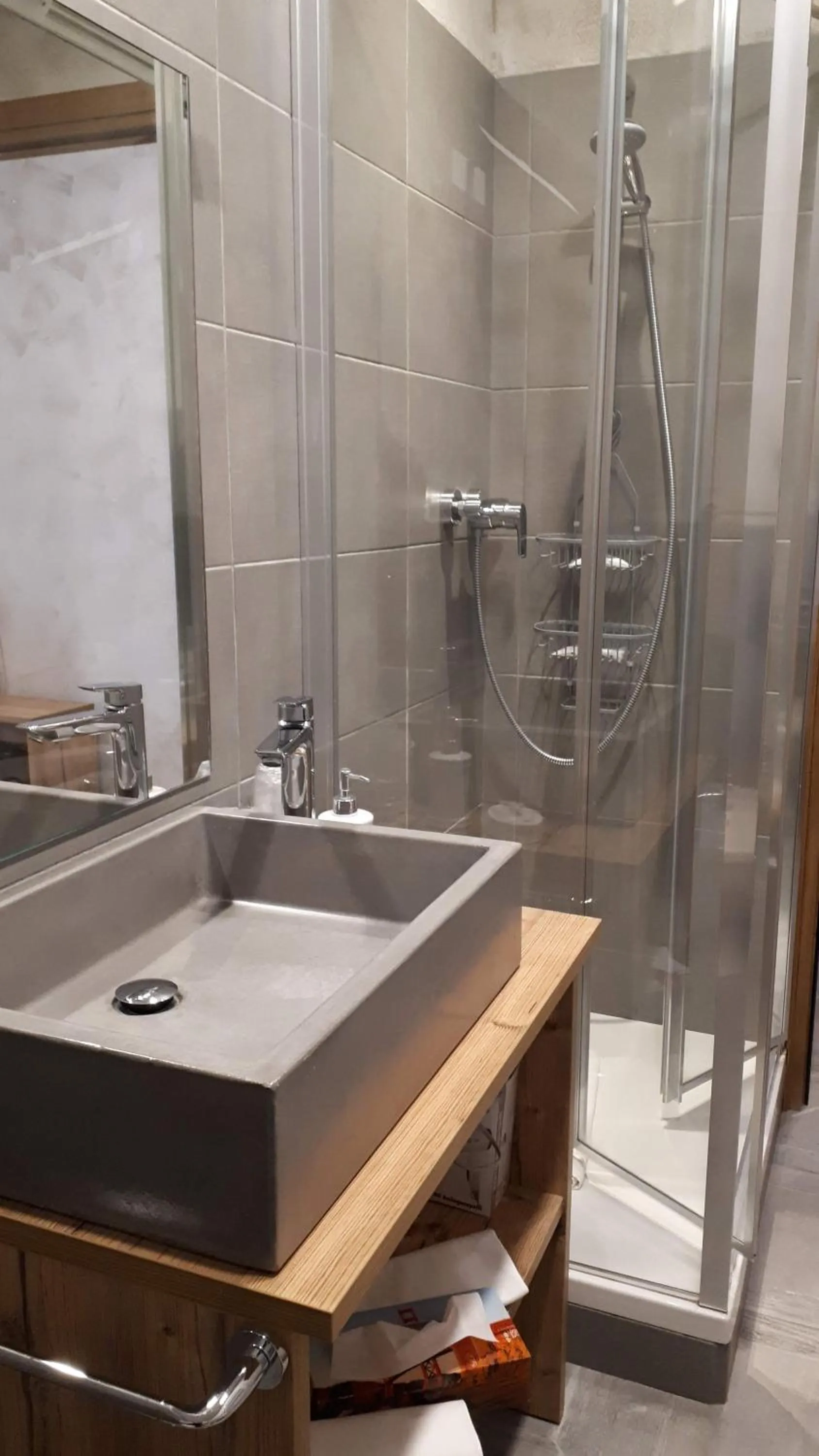 Shower in Albergo Meublè Stelvio