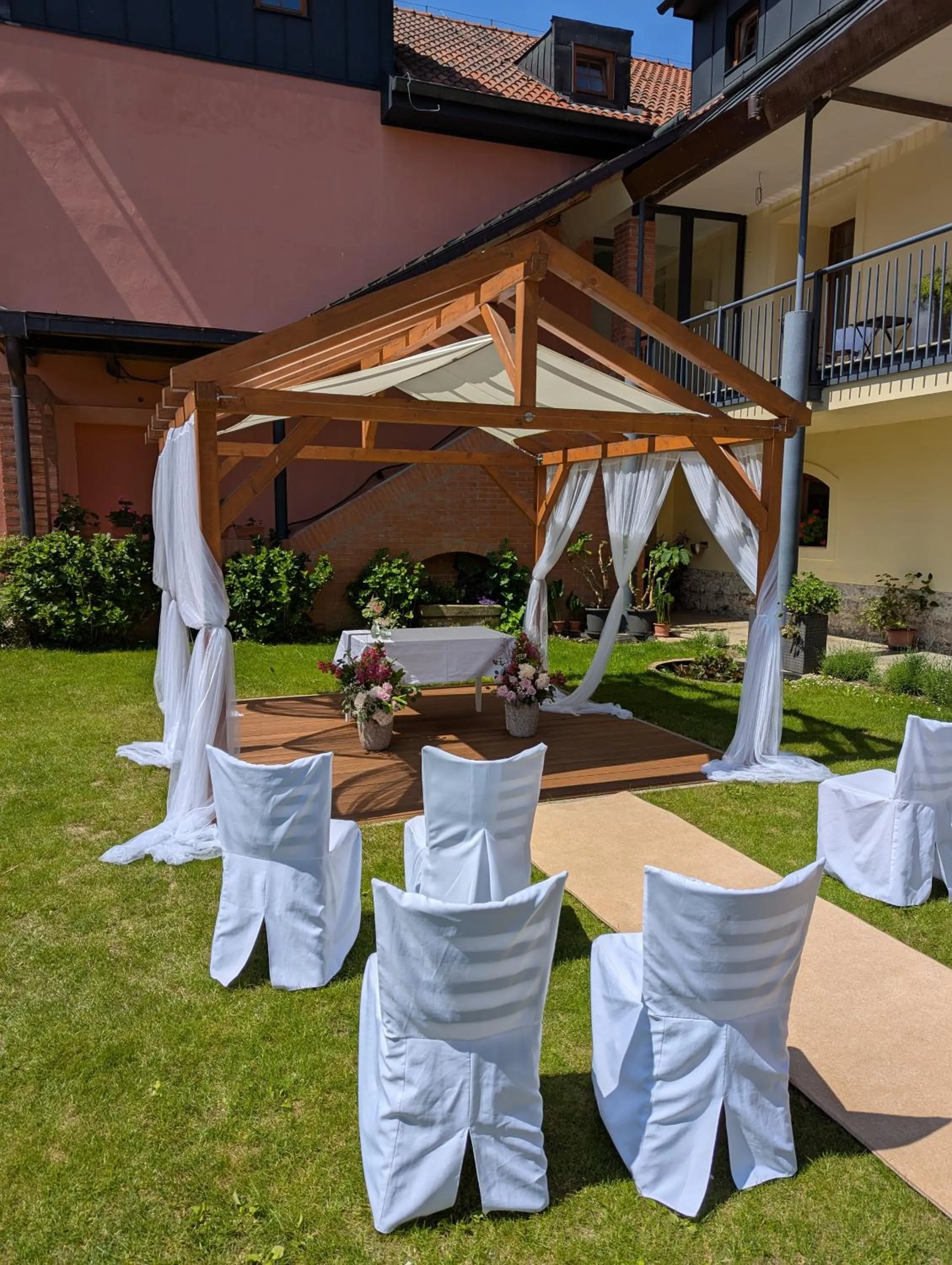 wedding in Hotel Antoň