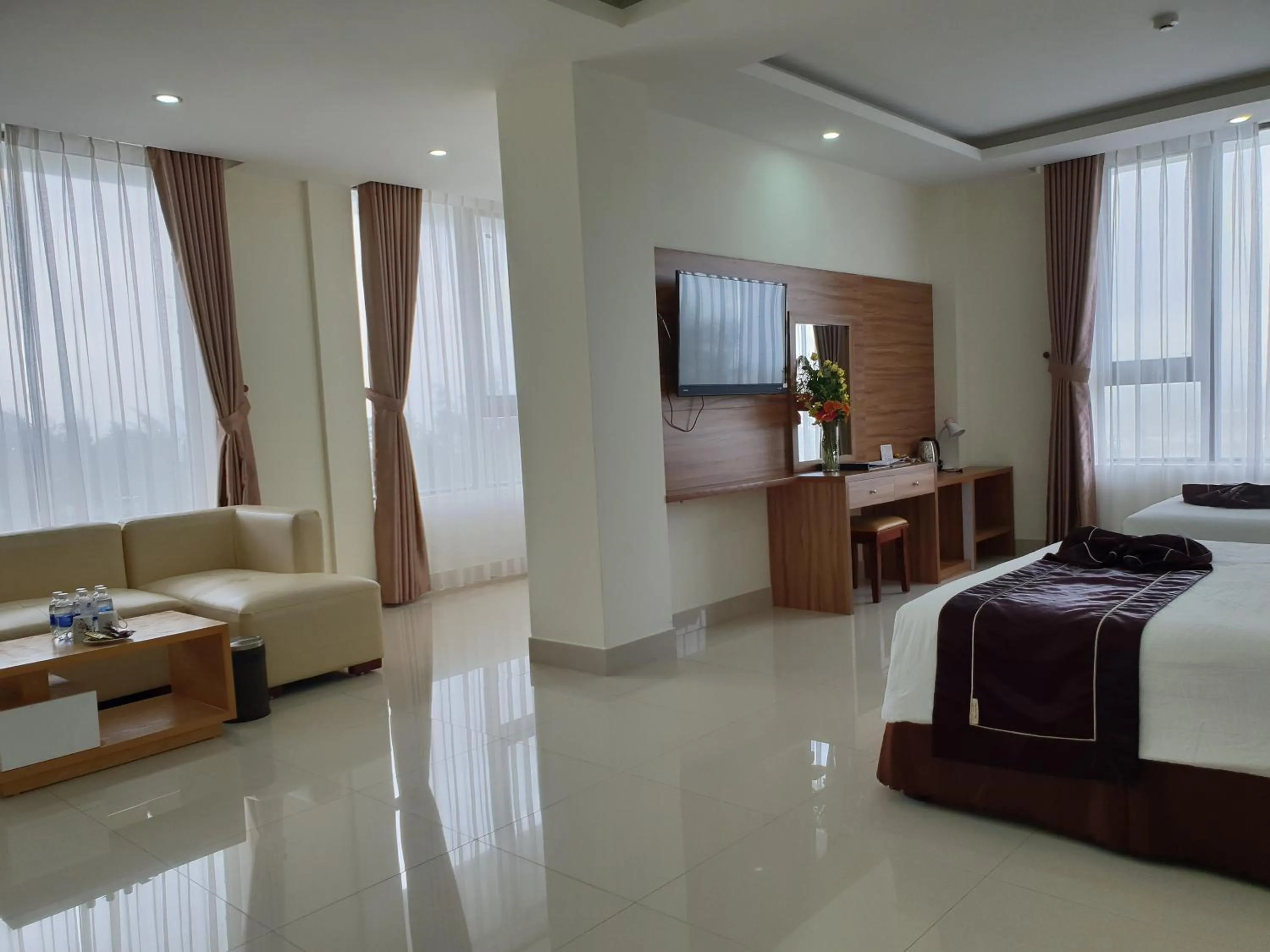 Living room in Phu Cuong Beach Hotel