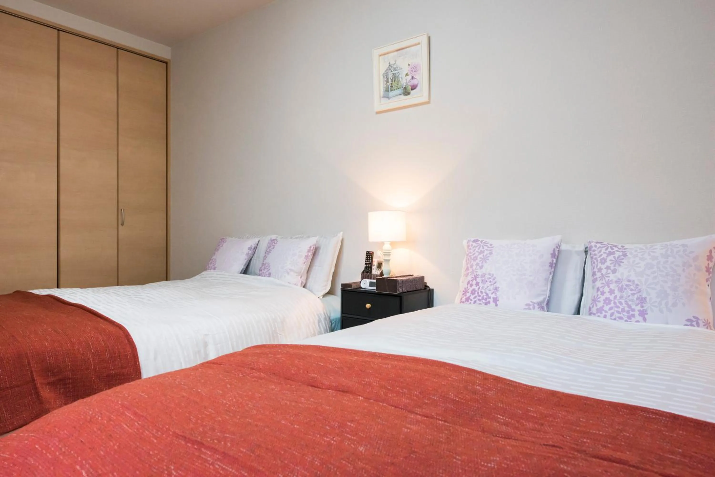 Bedroom, Bed in Tinker Bell