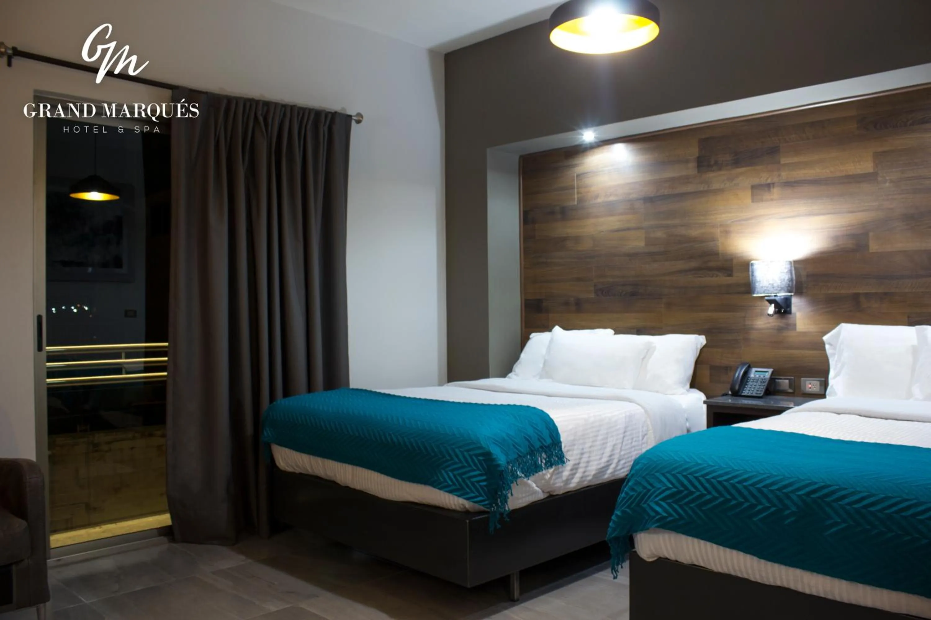 Bed in Grand Marques