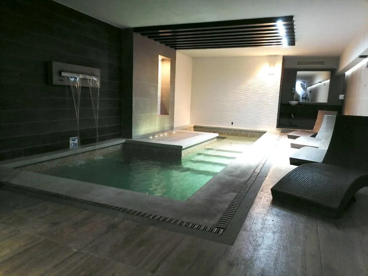 Swimming pool in Grand Marques