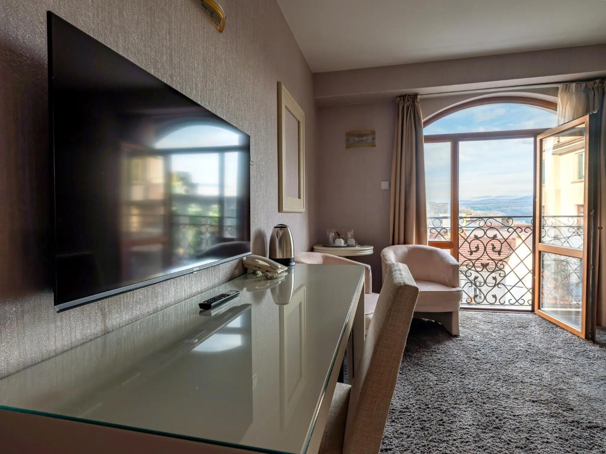 Bed in Hotel Concorde