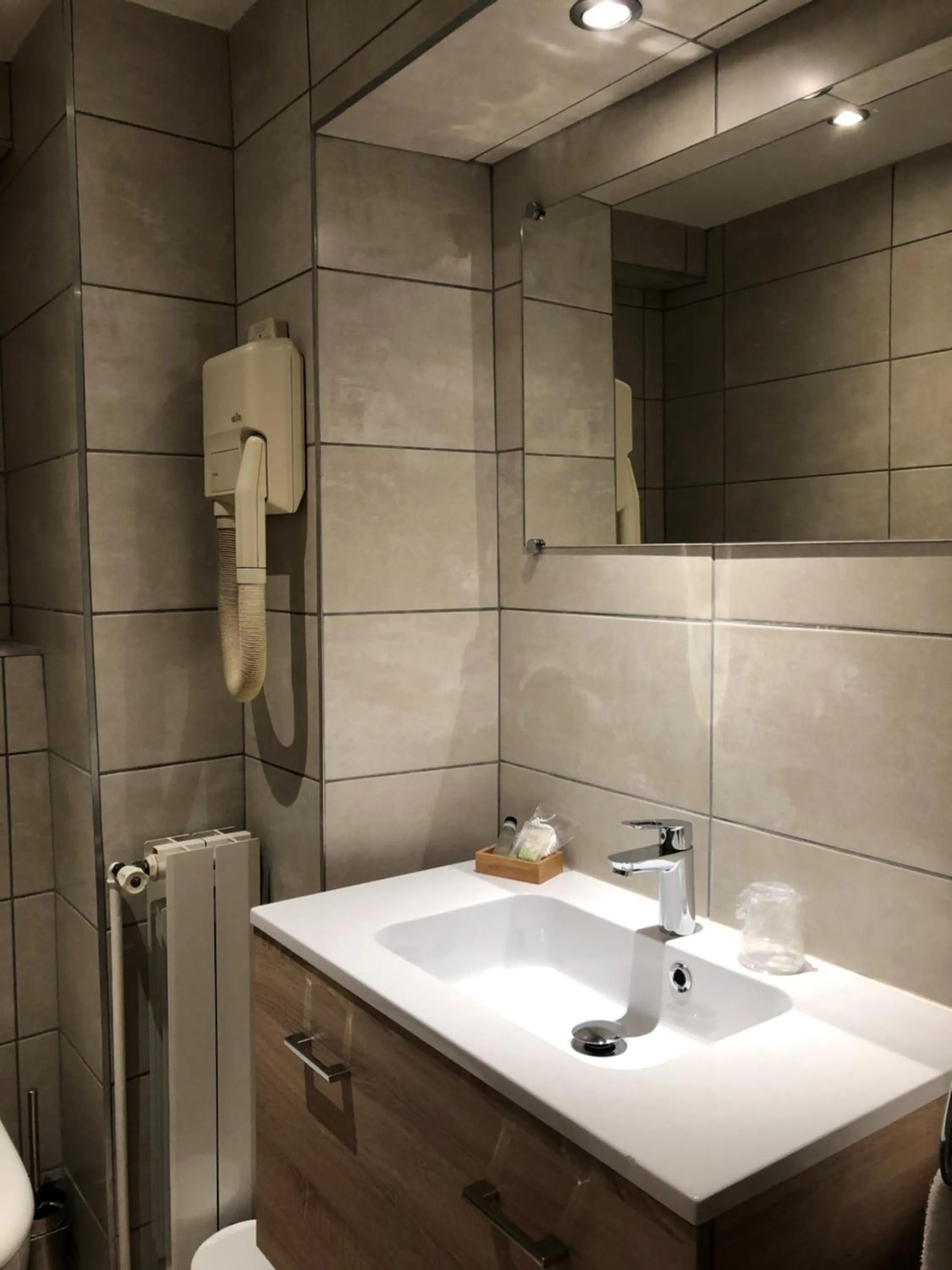 Bathroom in Les Tilleuls Montbeliard Sud Audincourt