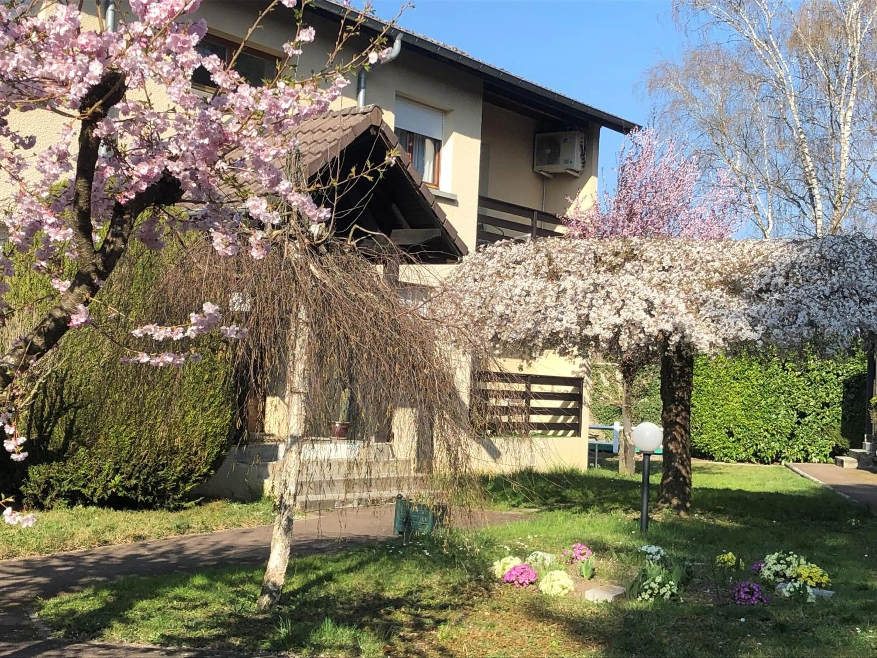 Garden view in Les Tilleuls Montbeliard Sud Audincourt