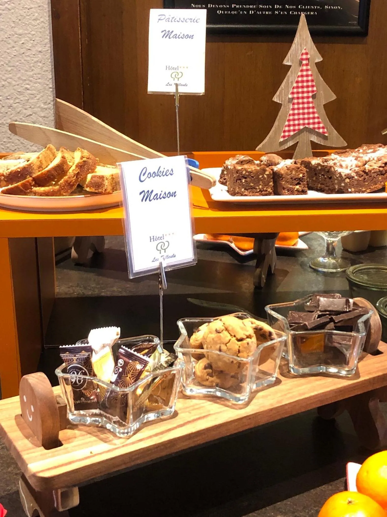 Buffet breakfast in Les Tilleuls Montbeliard Sud Audincourt