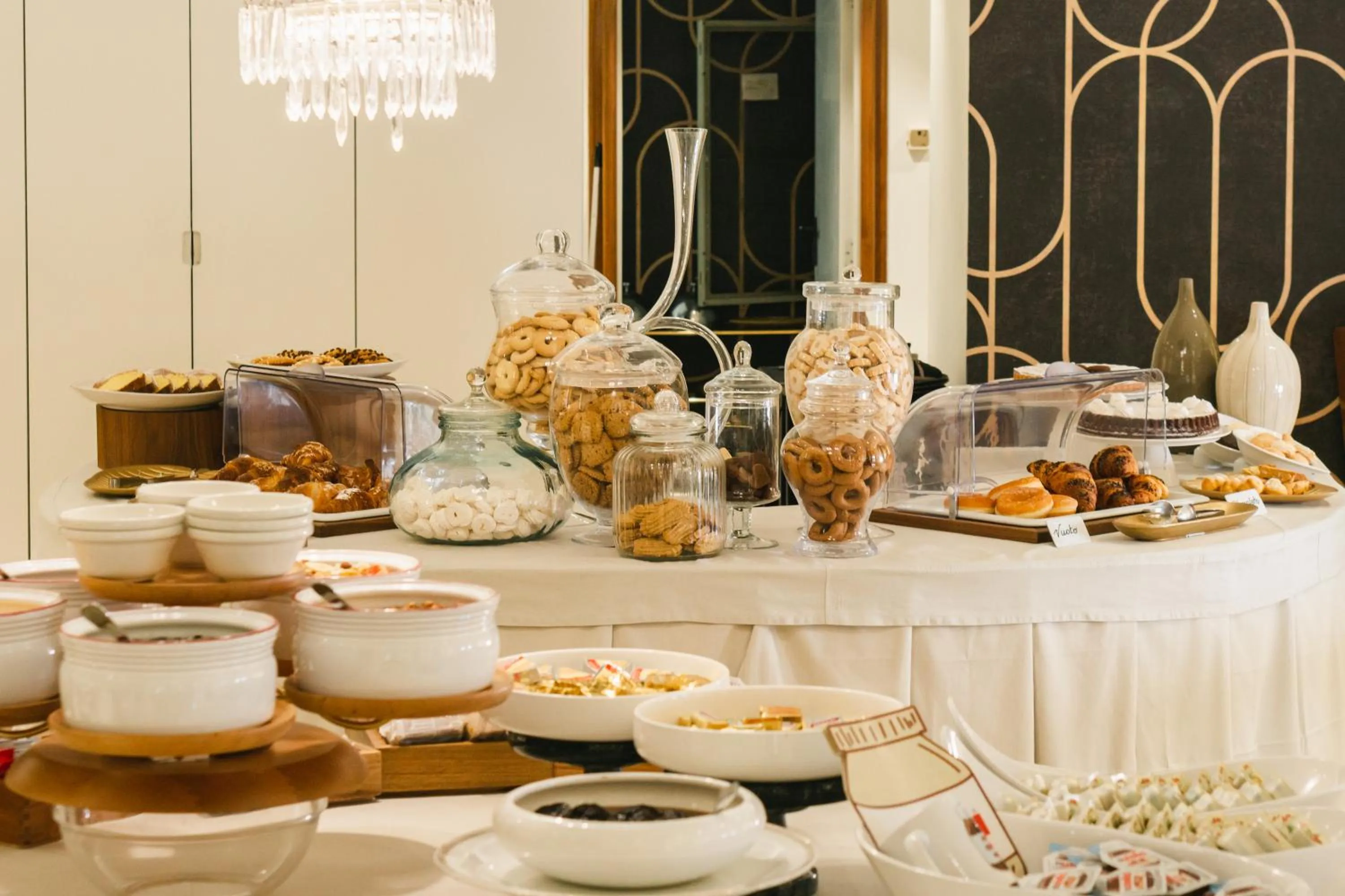 Food and drinks in Hotel Globo