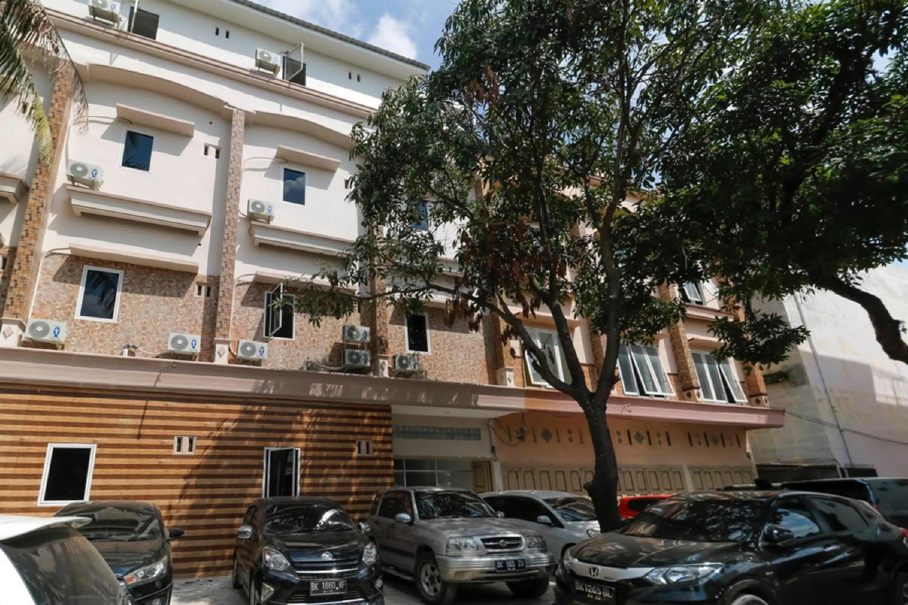 Facade/entrance in RedDoorz Plus near RS Royal Prima Medan