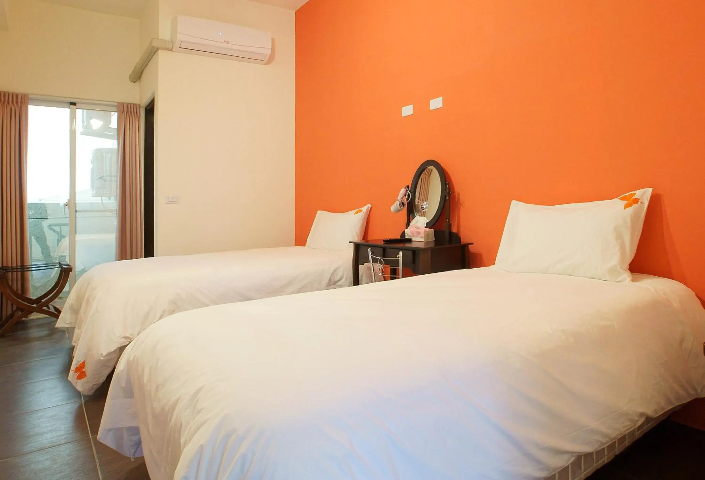 Twin Room with Balcony in Trip Village-Hulk's Homestay Twin Room with Balcony in Trip Village-Hulk's Homestay