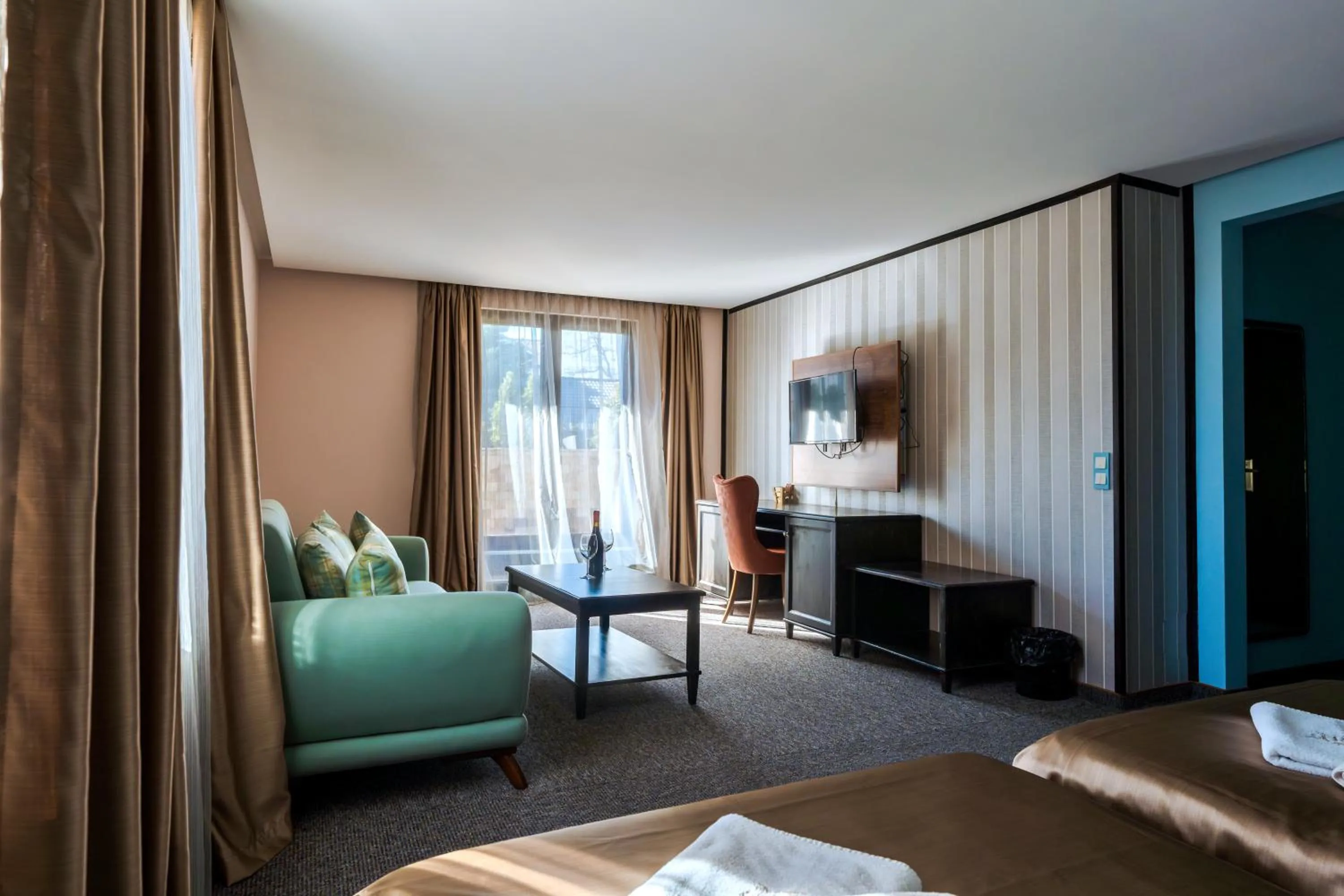 Photo of the whole room, Bed in Wellness Hotel Bulgaria