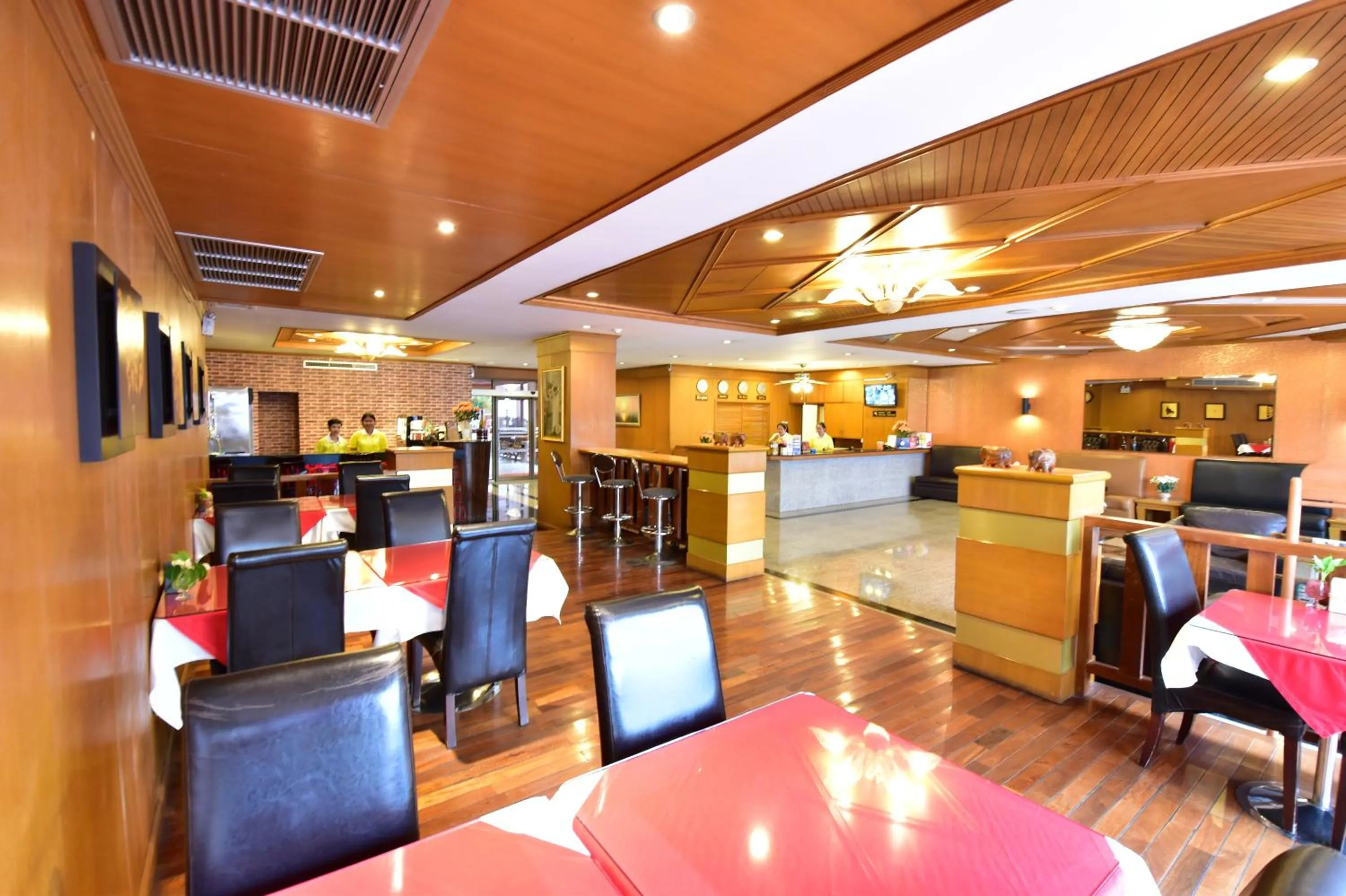 Restaurant/places to eat in Dynasty Inn Pattaya