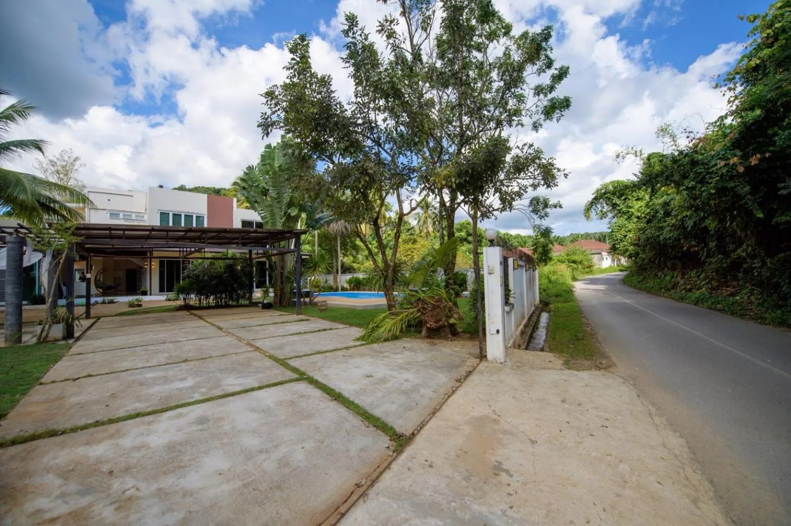 Property building in Villa Kanwara