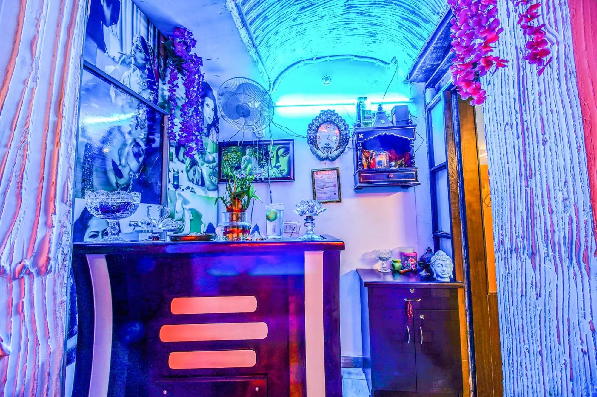 Lobby or reception in FabHotel White Klove - Nr New Delhi Railway Station