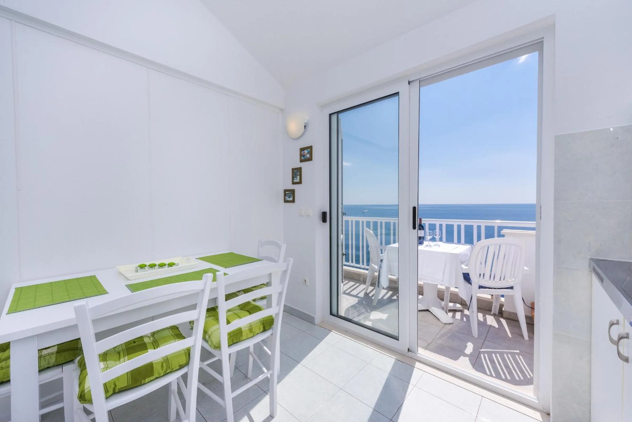 Dining area in Kate's Place