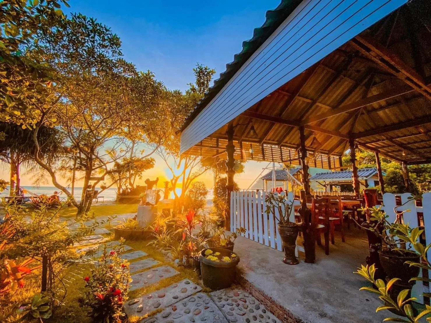 Restaurant/places to eat in I-Lay House Koh Kood