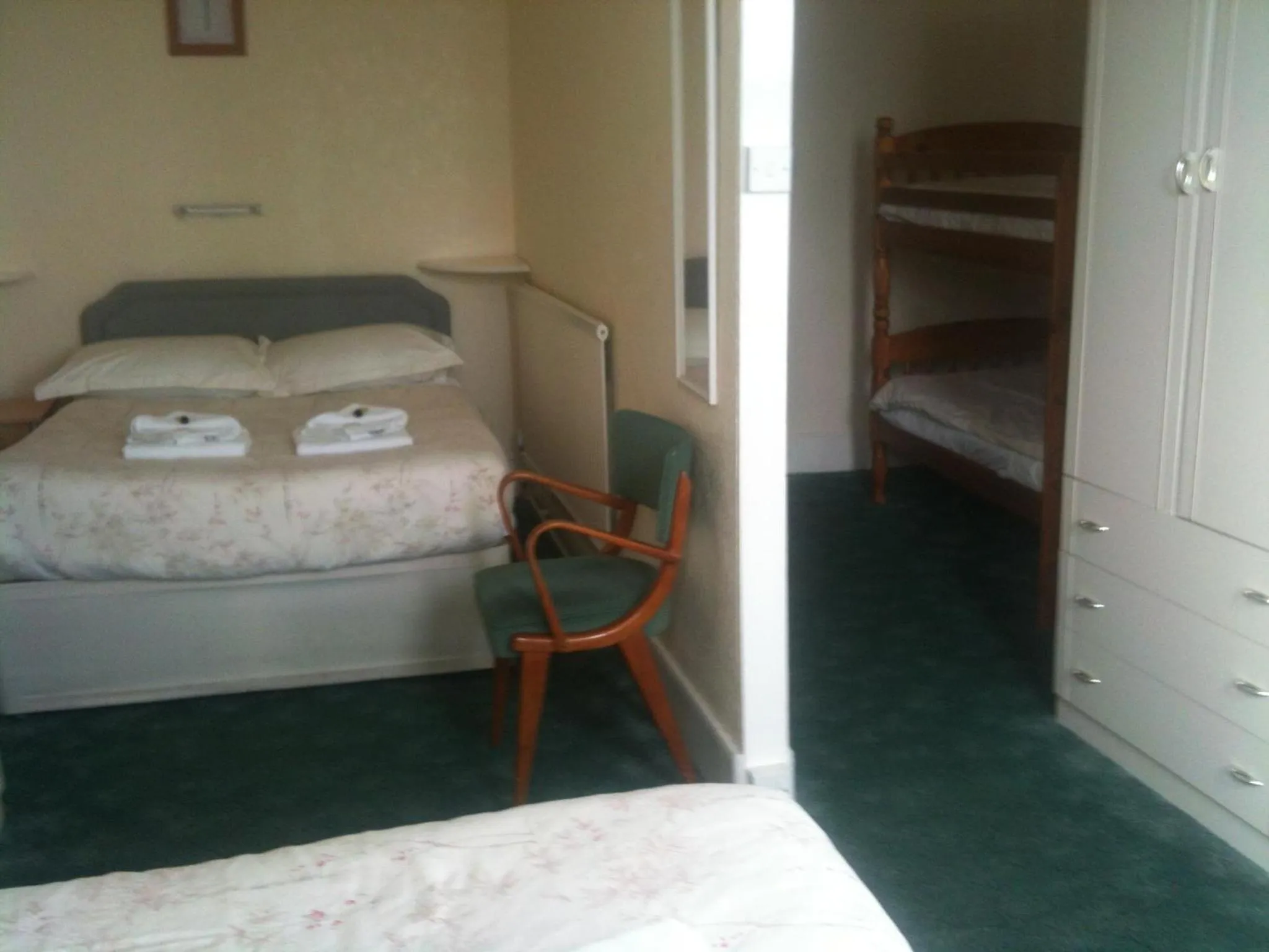 Bedroom, Bed in Hotel Victoria