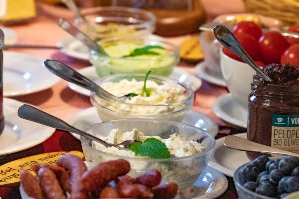 Breakfast in Hotel Pension Hubertus
