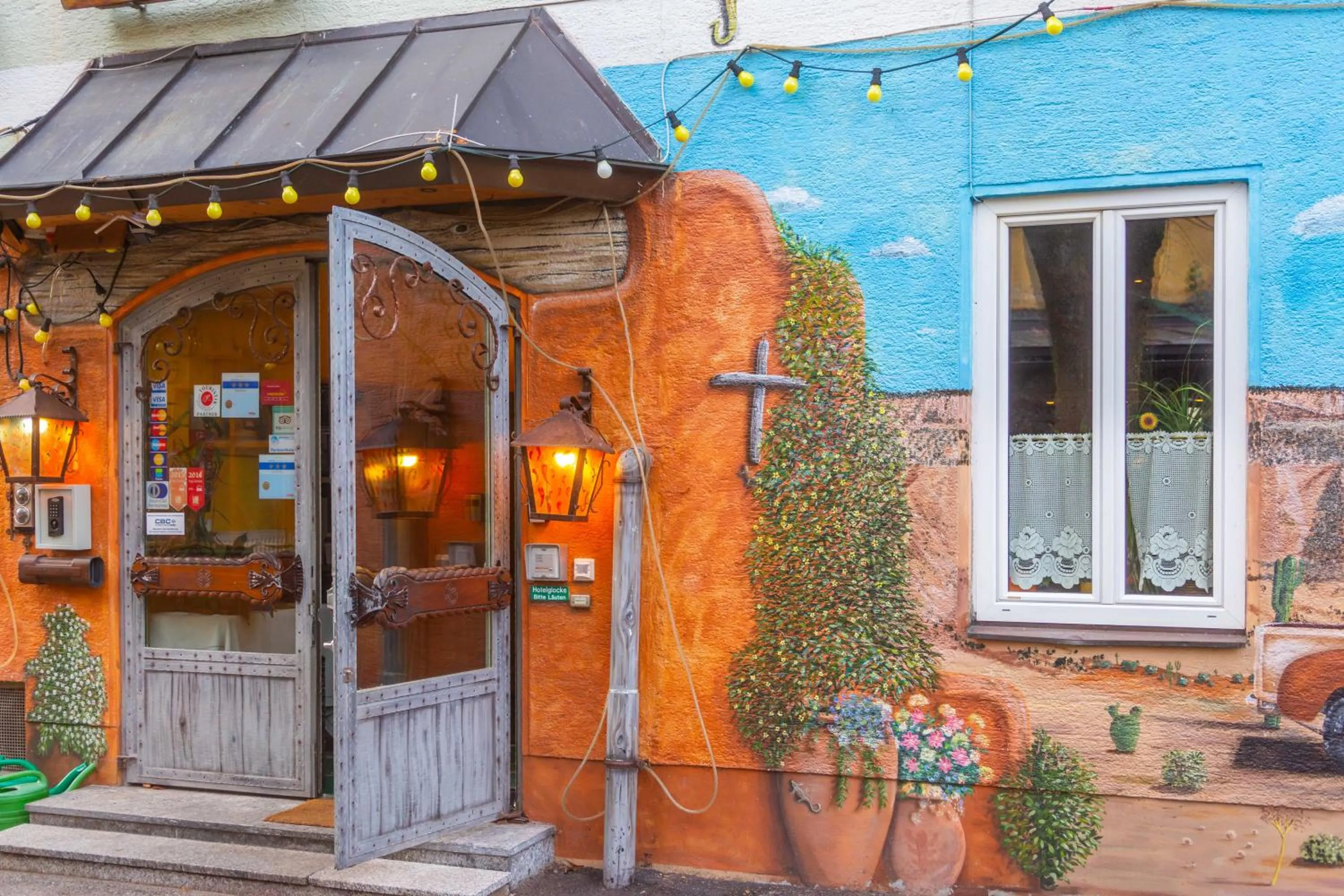 Hotel & Hostel Sandwirt