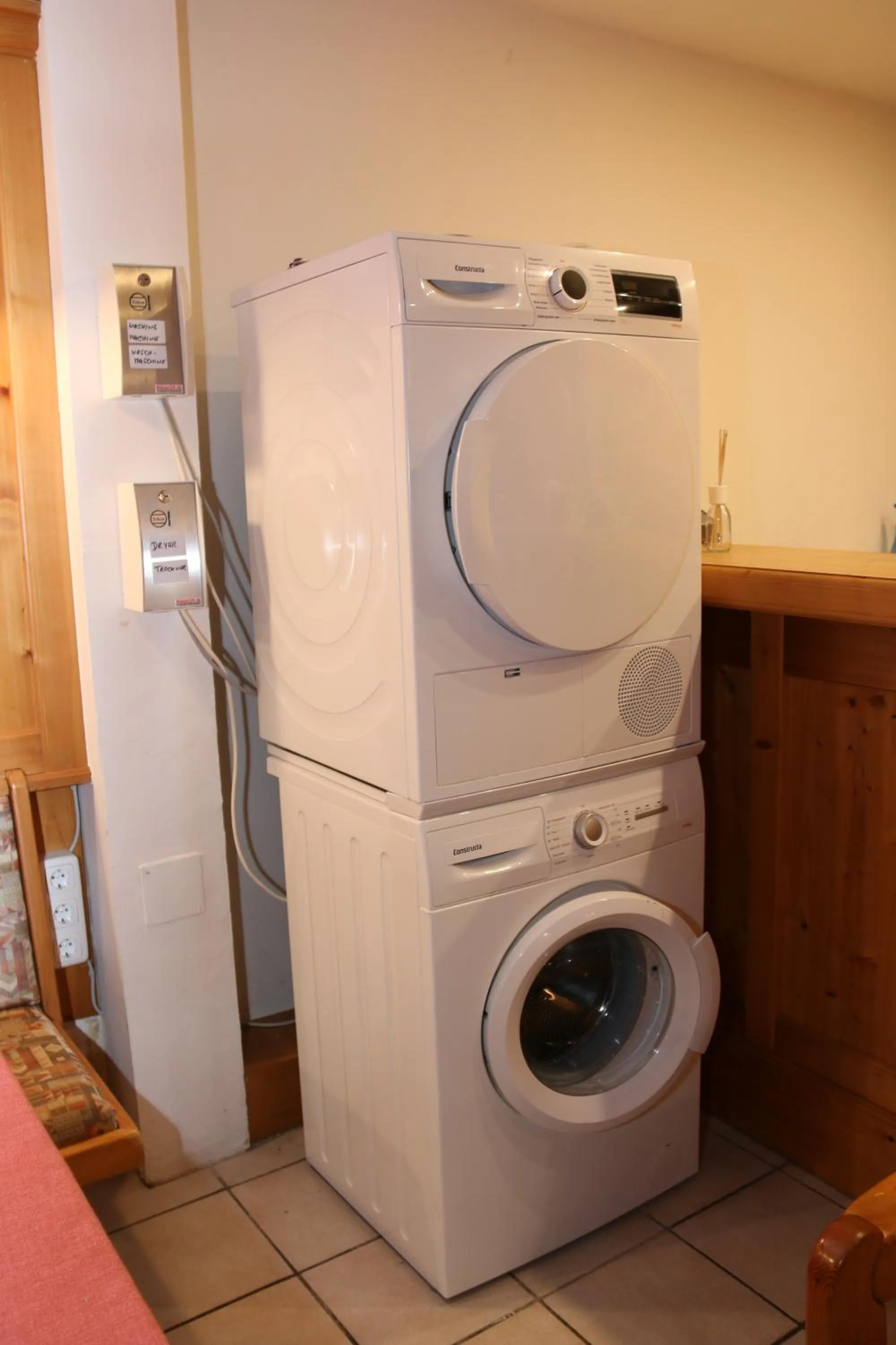 Communal lounge/ TV room in Hotel & Hostel Sandwirt