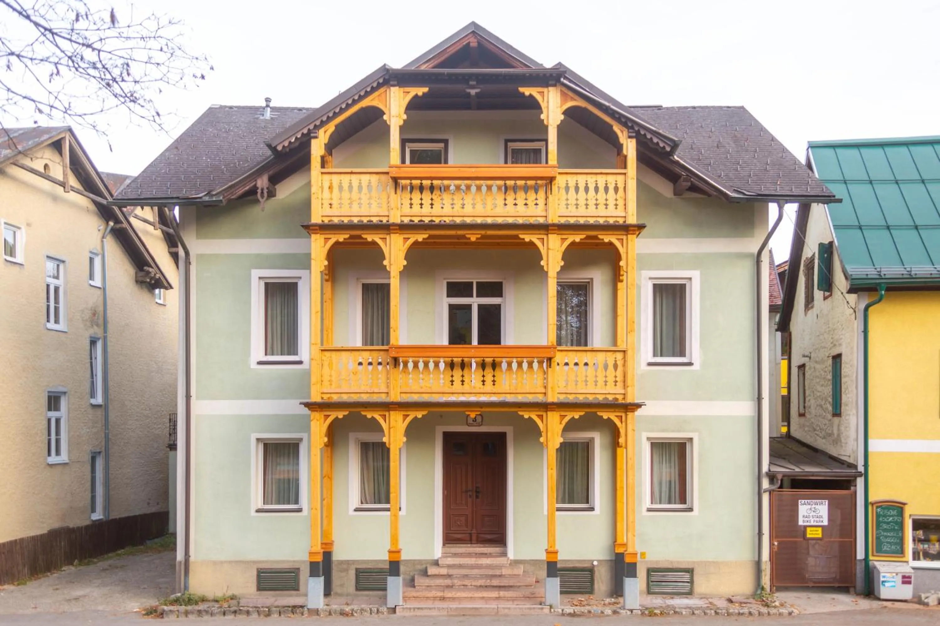 Hotel & Hostel Sandwirt