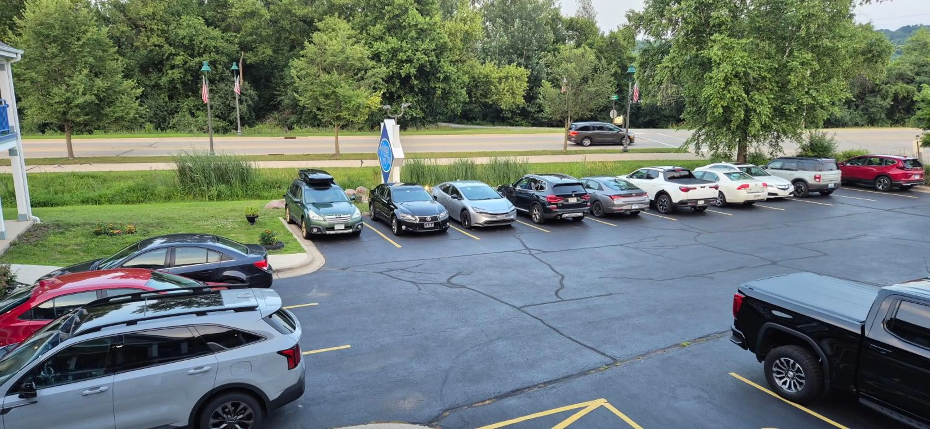 Parking in Fontana Village Inn