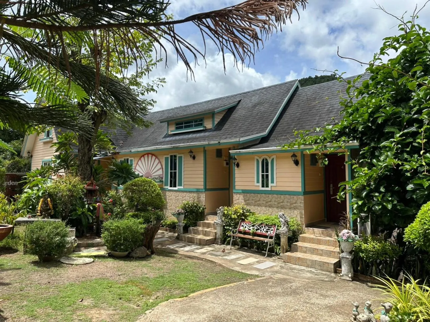 ชอว์ งาทอง รีสอร์ต Chor Ngar Thong Erawan Kanchanaburi